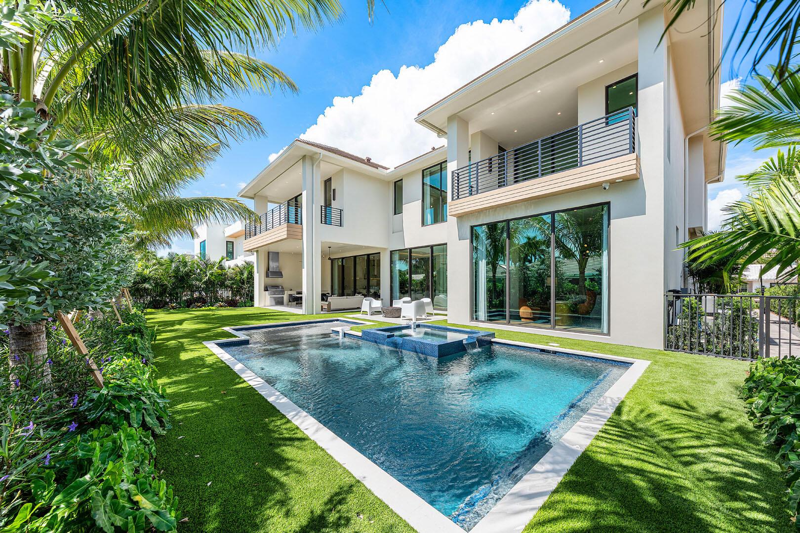 ROYAL PALM YACHT & COUNTR - Residential