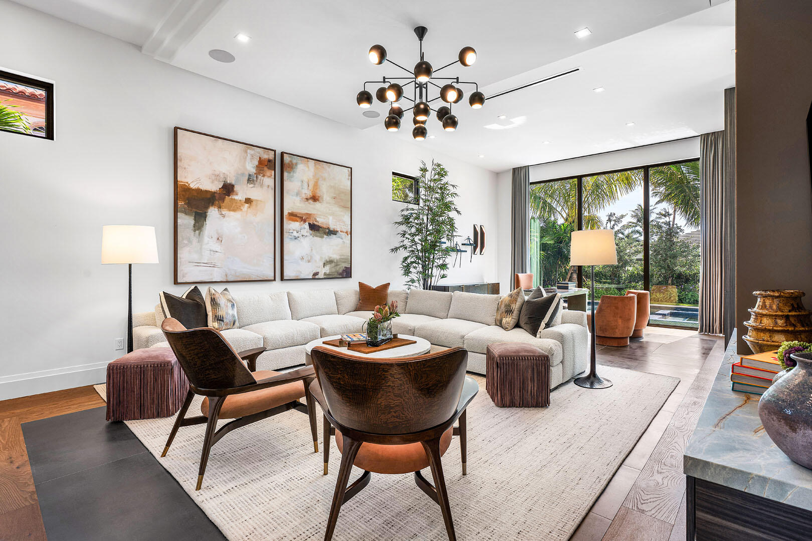 ROYAL PALM YACHT & COUNTRY CLUB - Residential