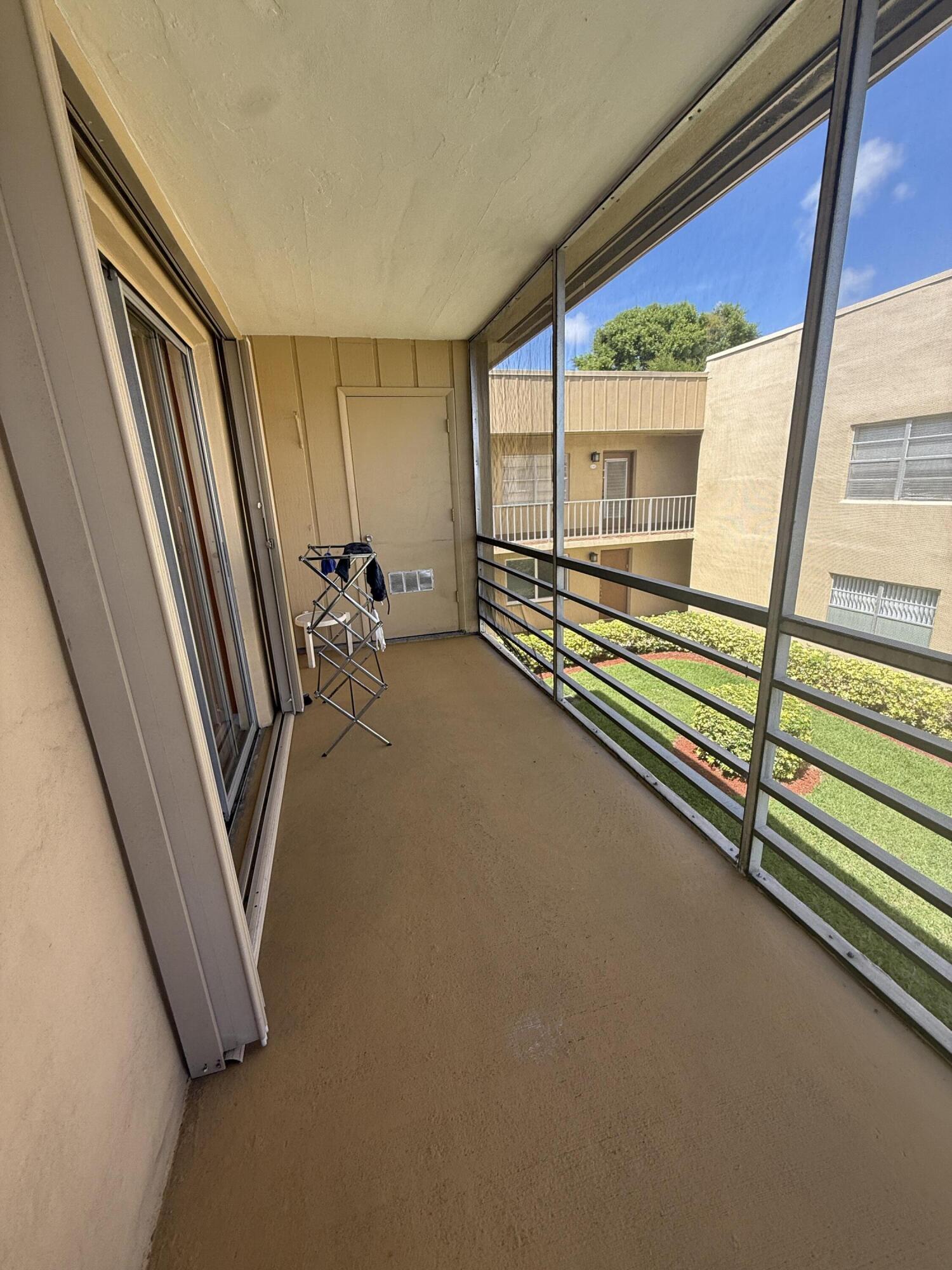 View photos, virtual tours, details... 525 Capri K