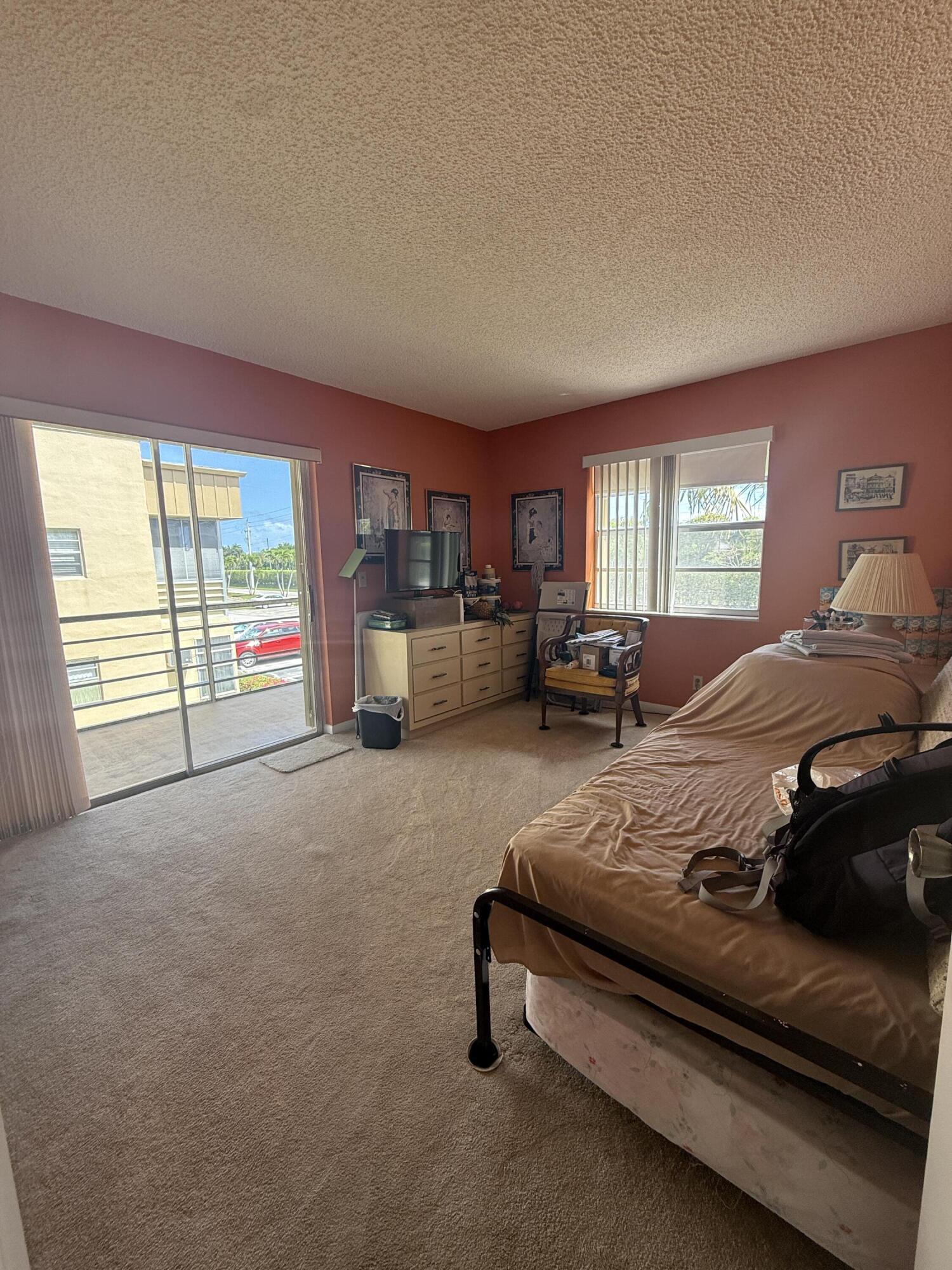 View photos, virtual tours, details... 525 Capri K