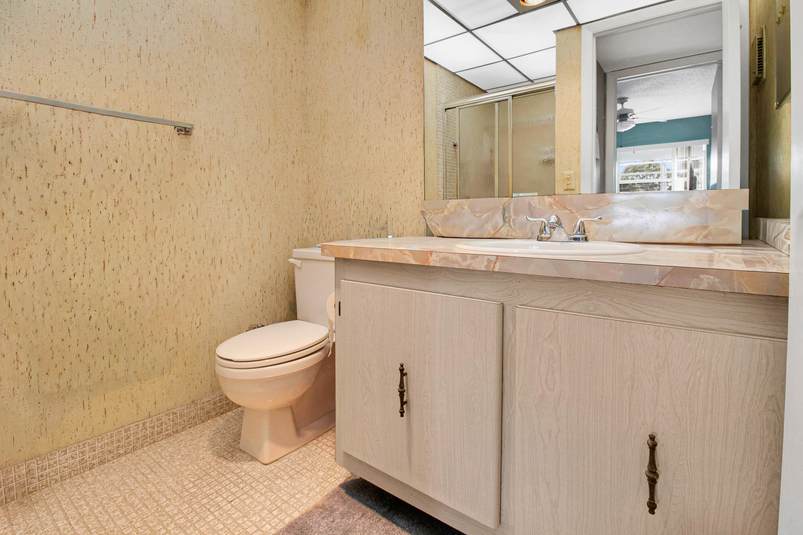 KINGS POINT CAPRI CONDOS - Residential