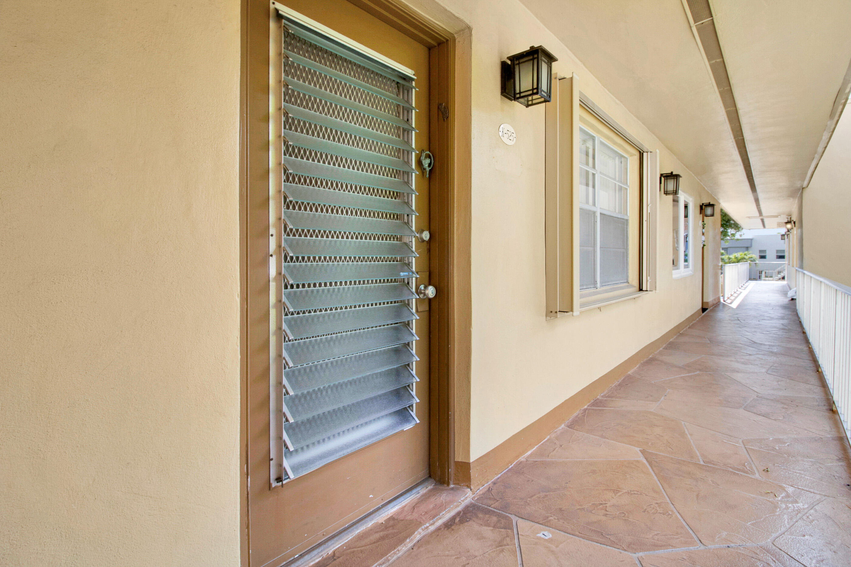 KINGS POINT CAPRI CONDOS - Residential