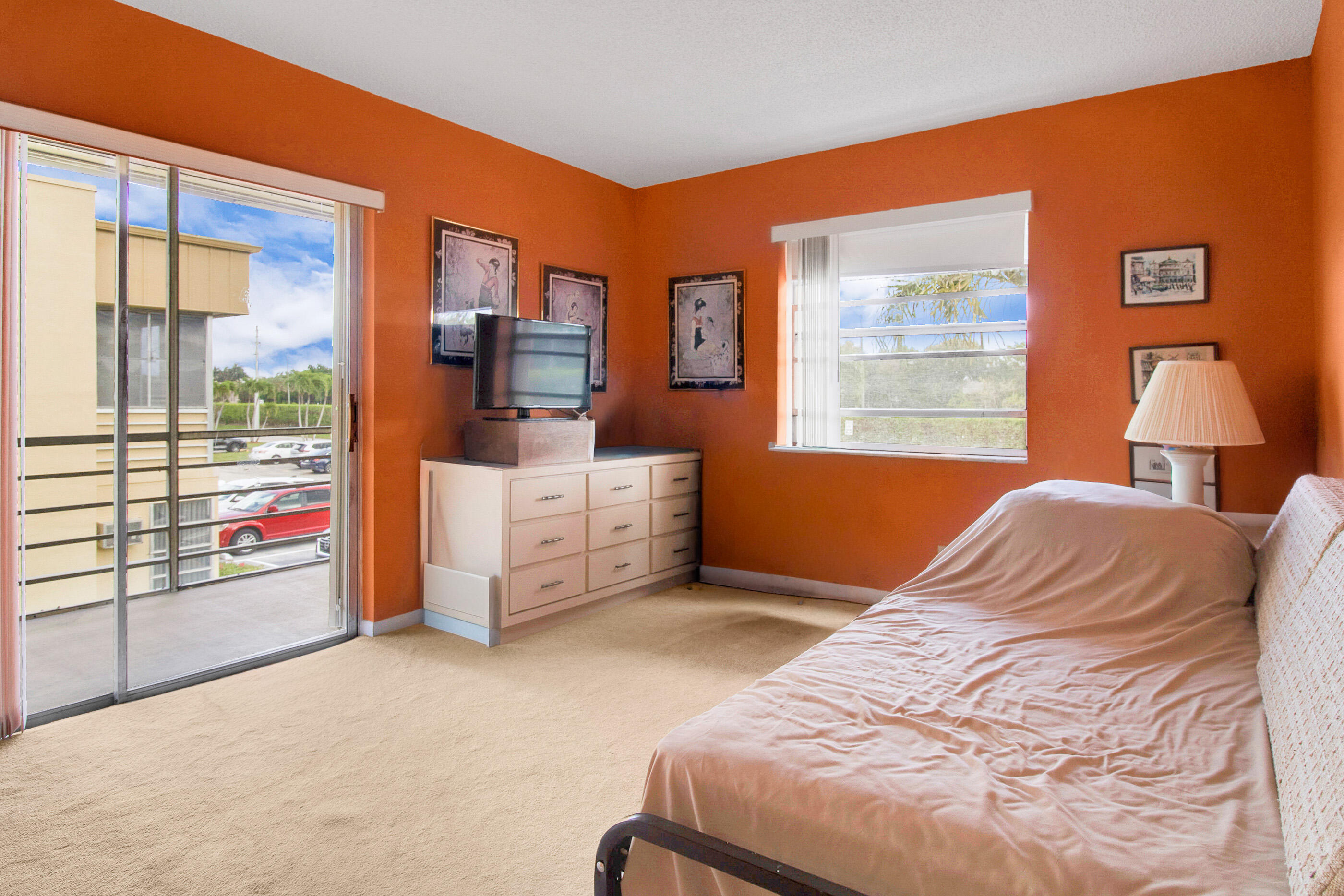 KINGS POINT CAPRI CONDOS - Residential