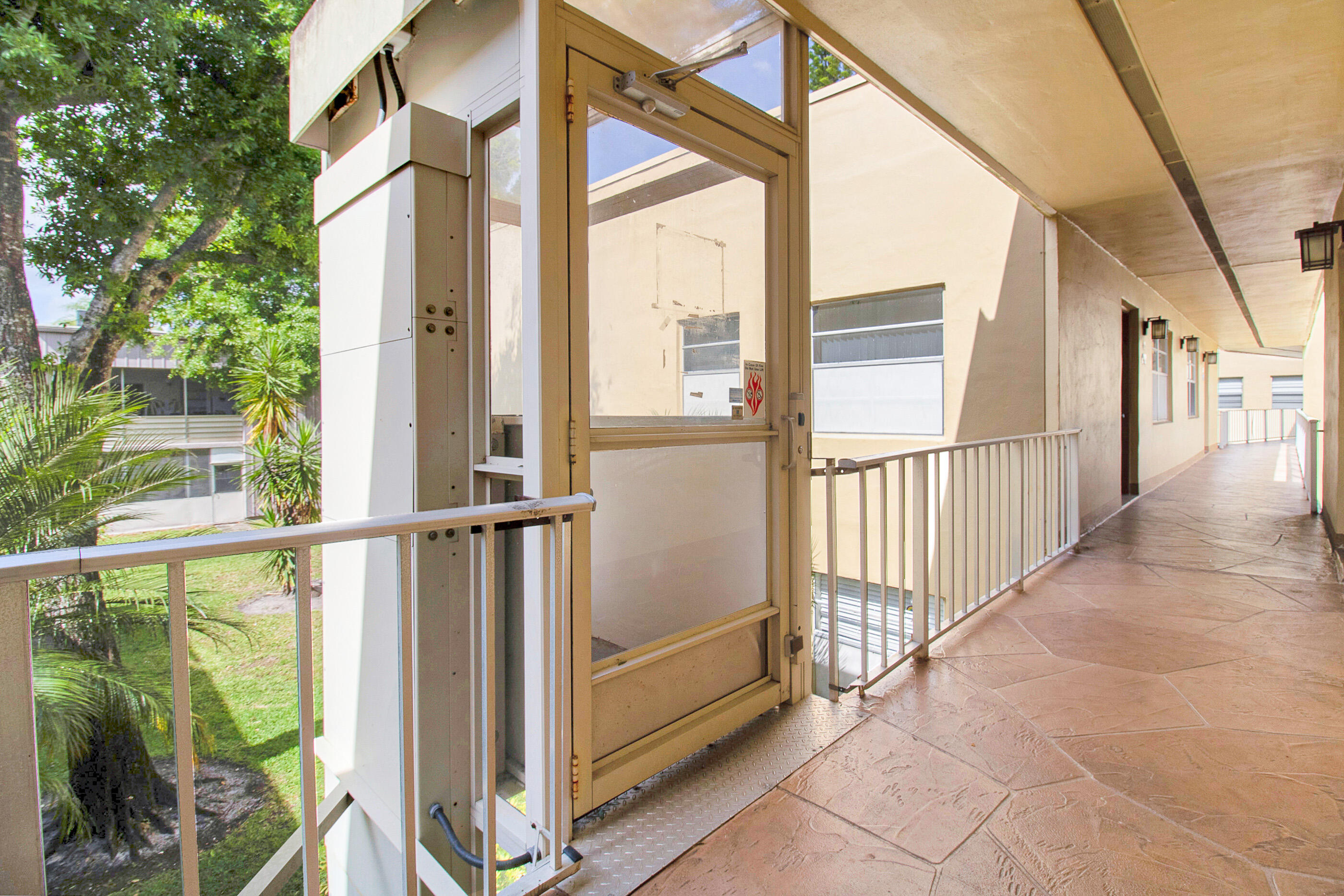 KINGS POINT CAPRI CONDOS - Residential