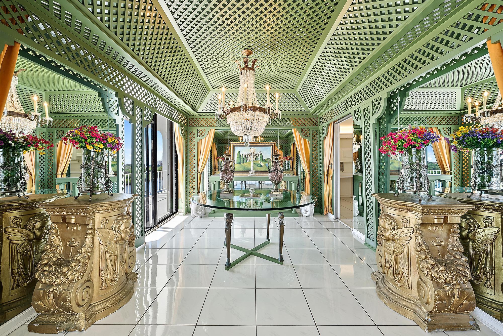 TOWER VALLENCAY OF IBIS I - Residential