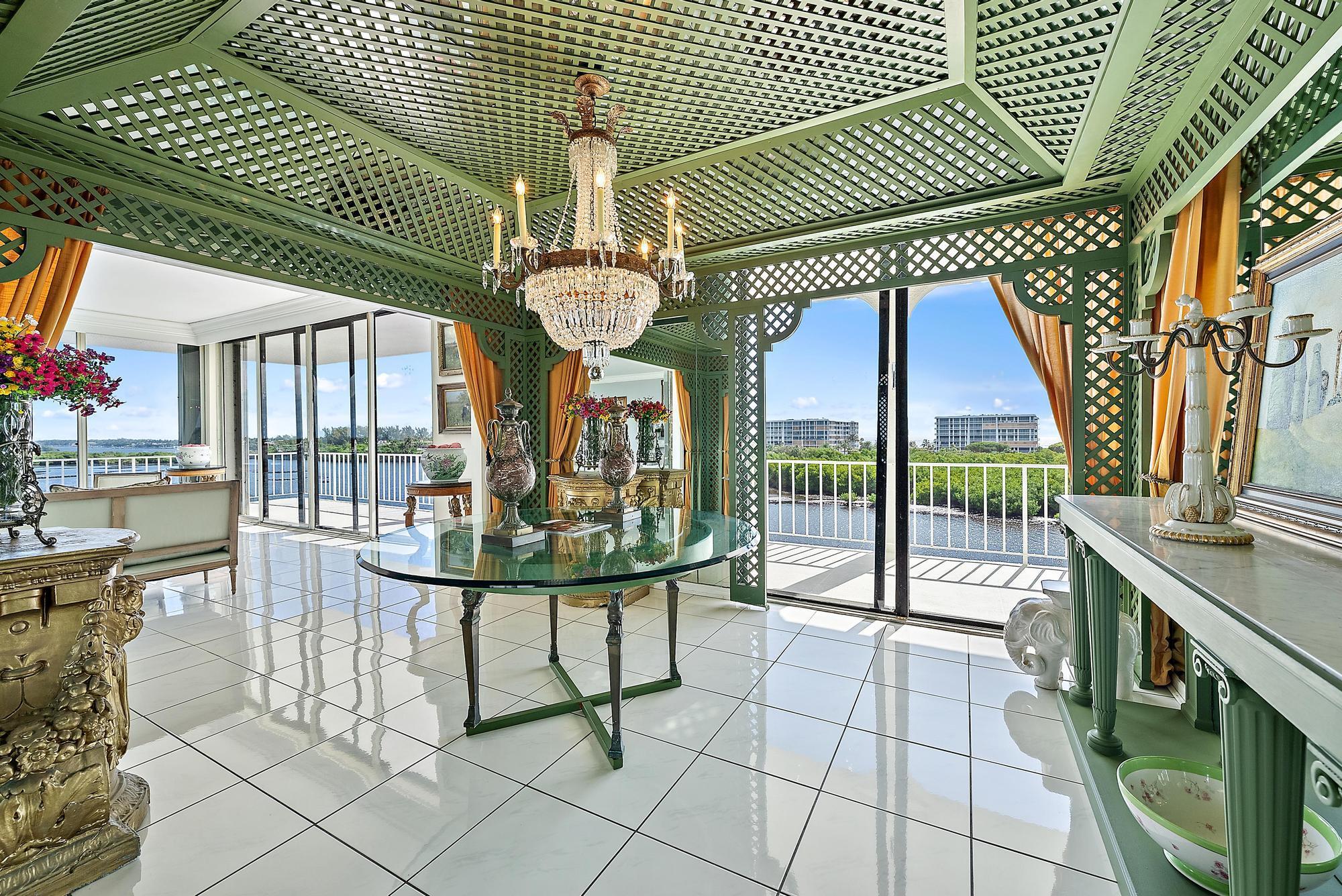 TOWER VALLENCAY OF IBIS I - Residential