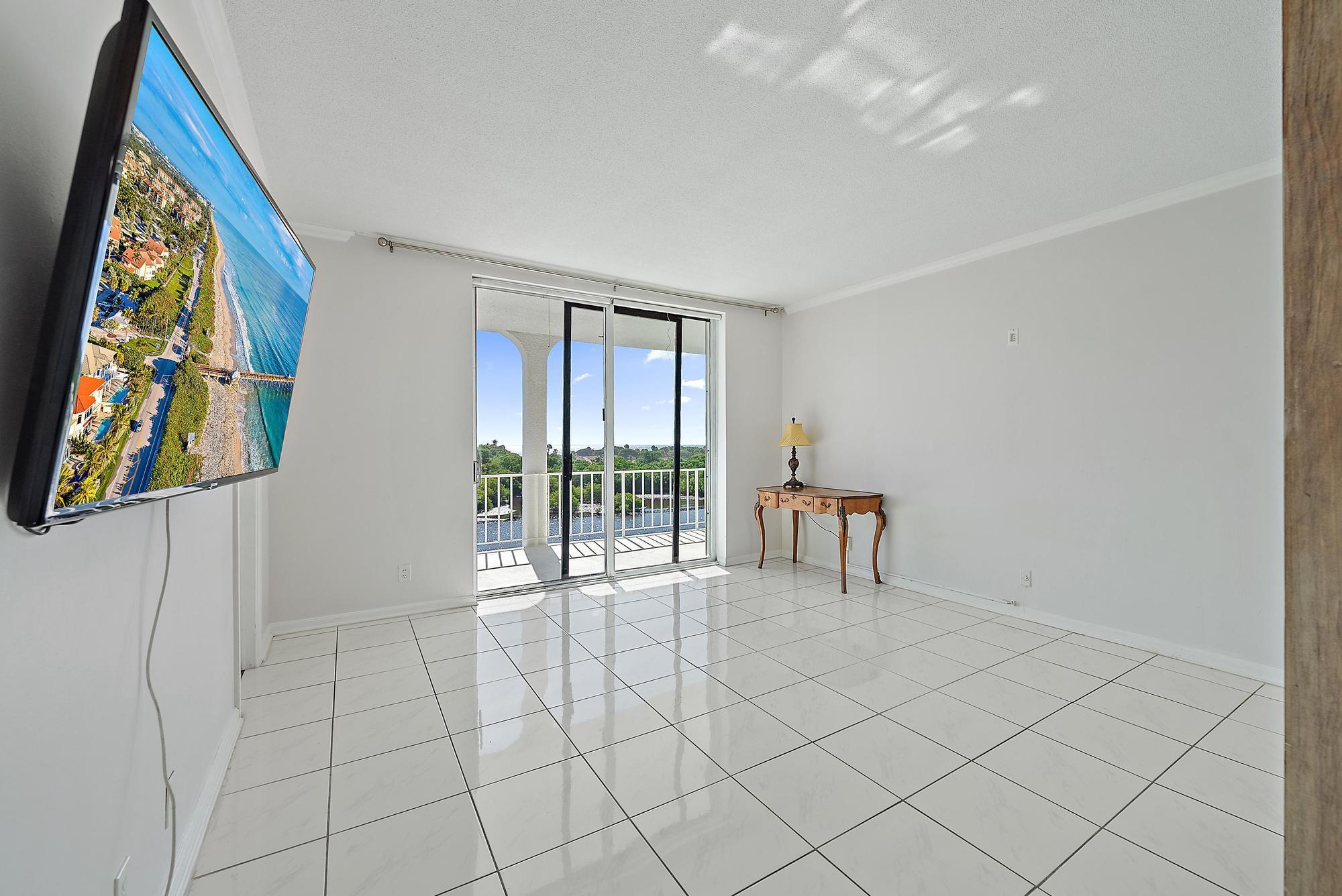 TOWER VALLENCAY OF IBIS I - Residential