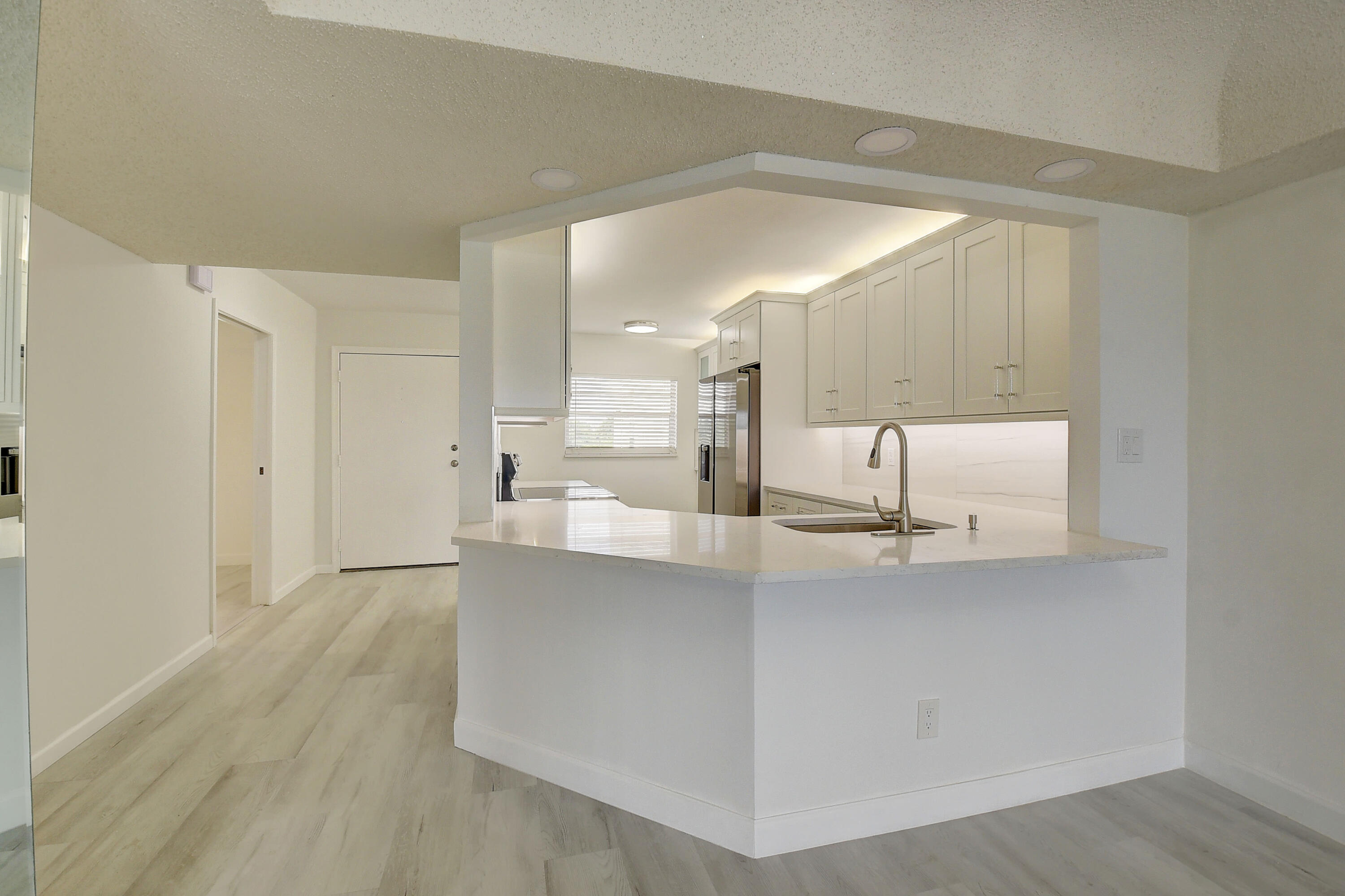 BARWOOD CONDO - Residential