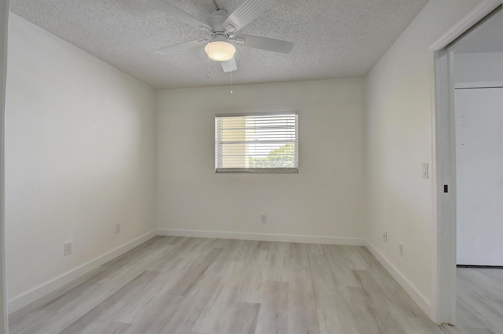 BARWOOD CONDO - Residential