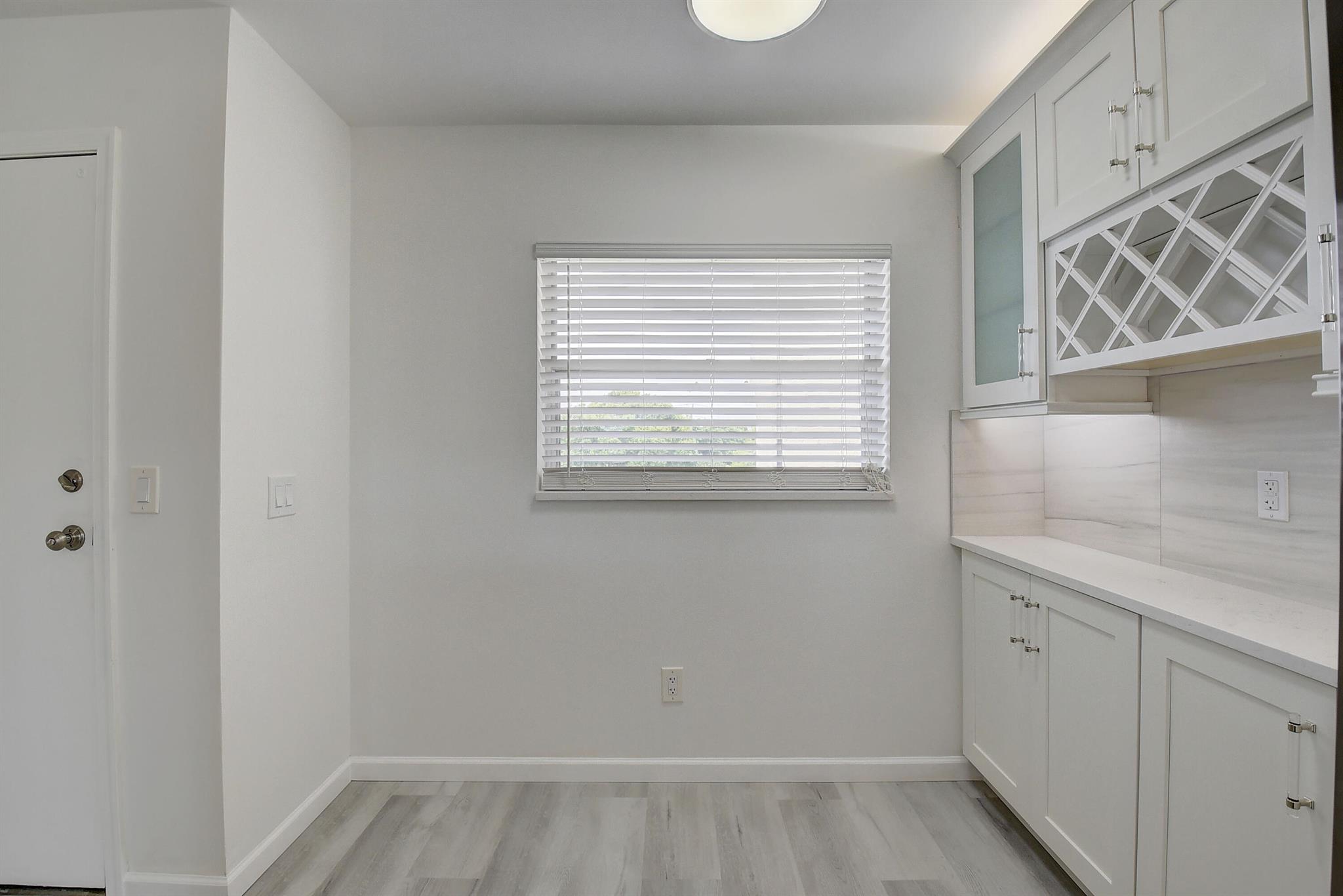 BARWOOD CONDO - Residential