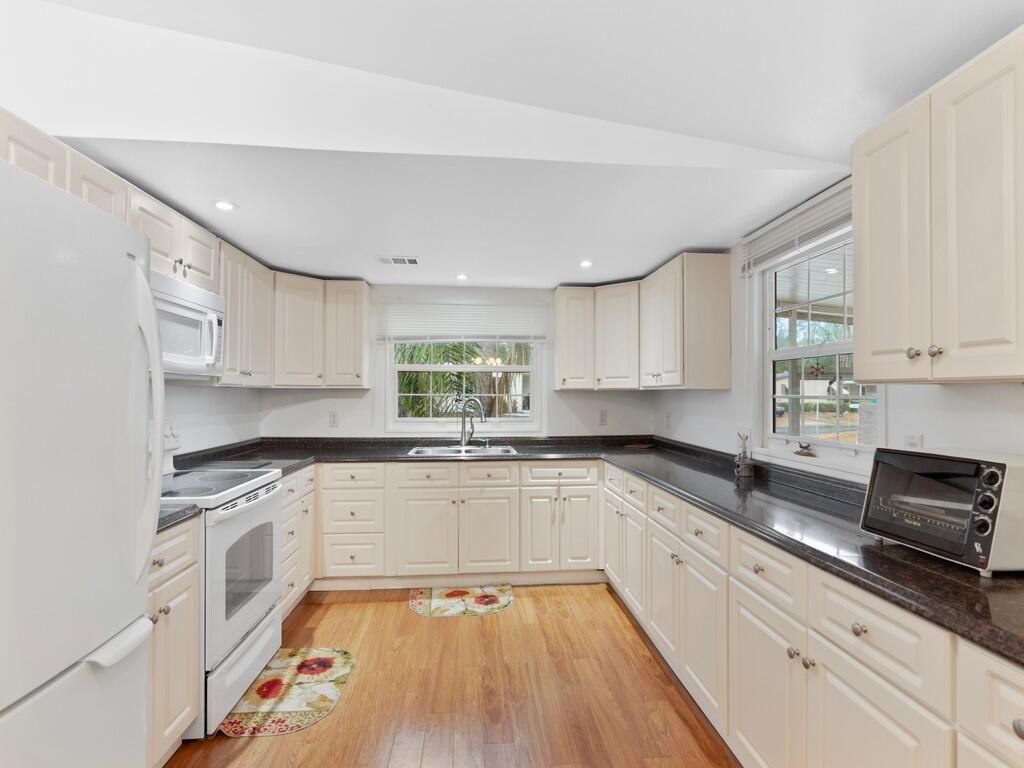 Photo of 471 Tropical Isles Circle, Fort Pierce, FL 34982 (MLS # R10981288)