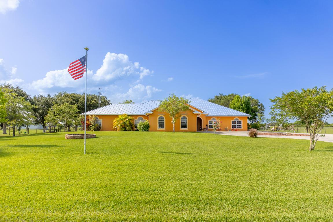 SUNSET ACRES UNIT 1 - Residential