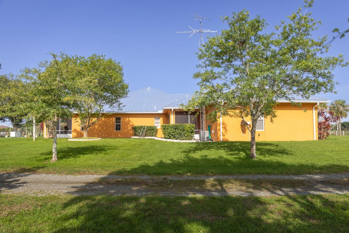 SUNSET ACRES UNIT 1 - Residential