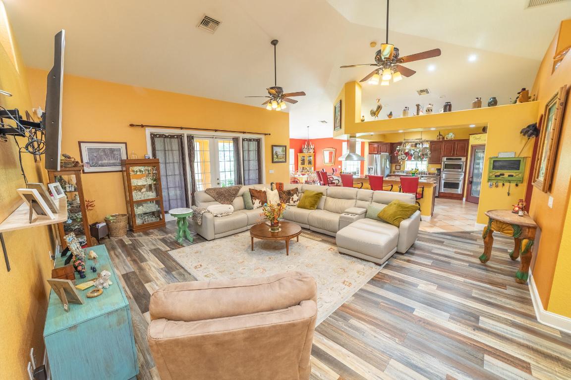 SUNSET ACRES UNIT 1 - Residential