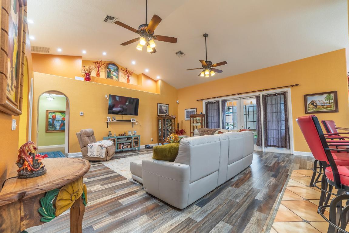 SUNSET ACRES UNIT 1 - Residential