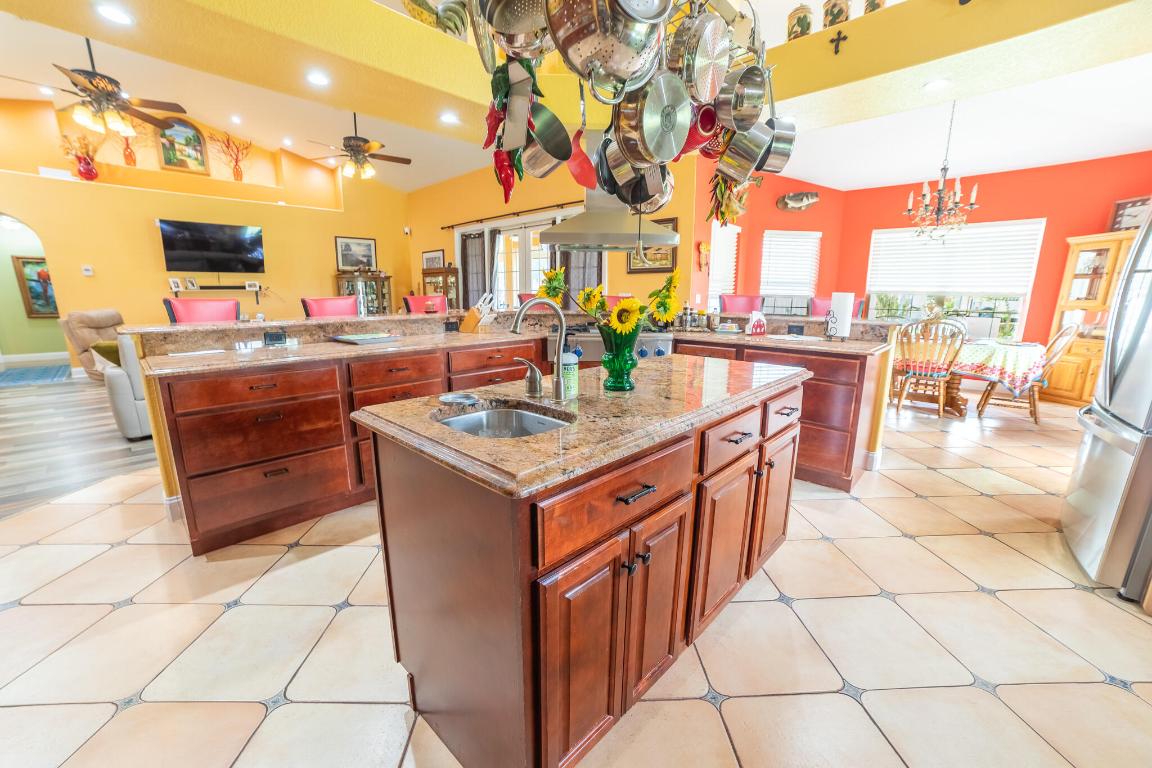 SUNSET ACRES UNIT 1 - Residential