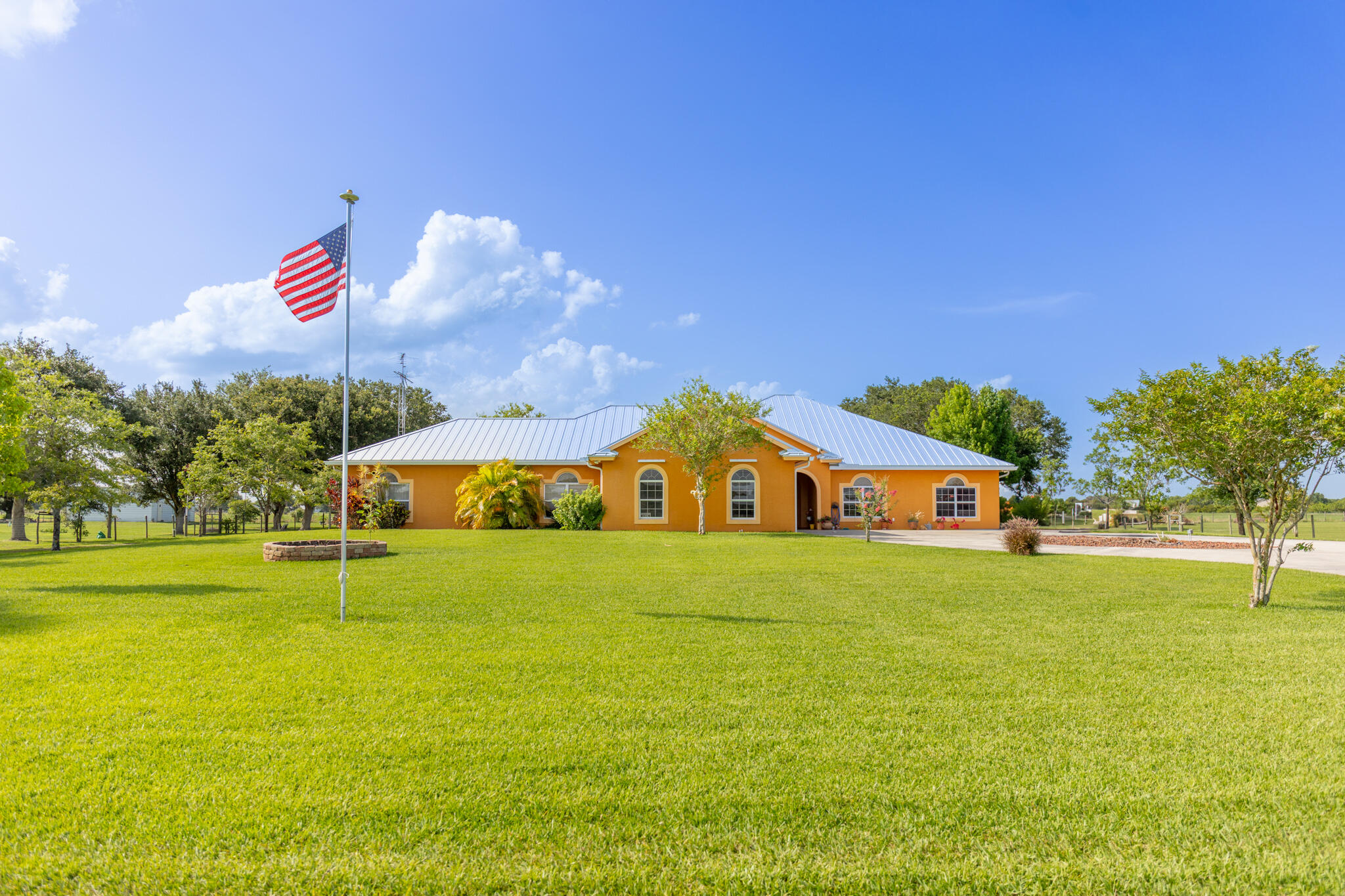 SUNSET ACRES UNIT 1 - Residential