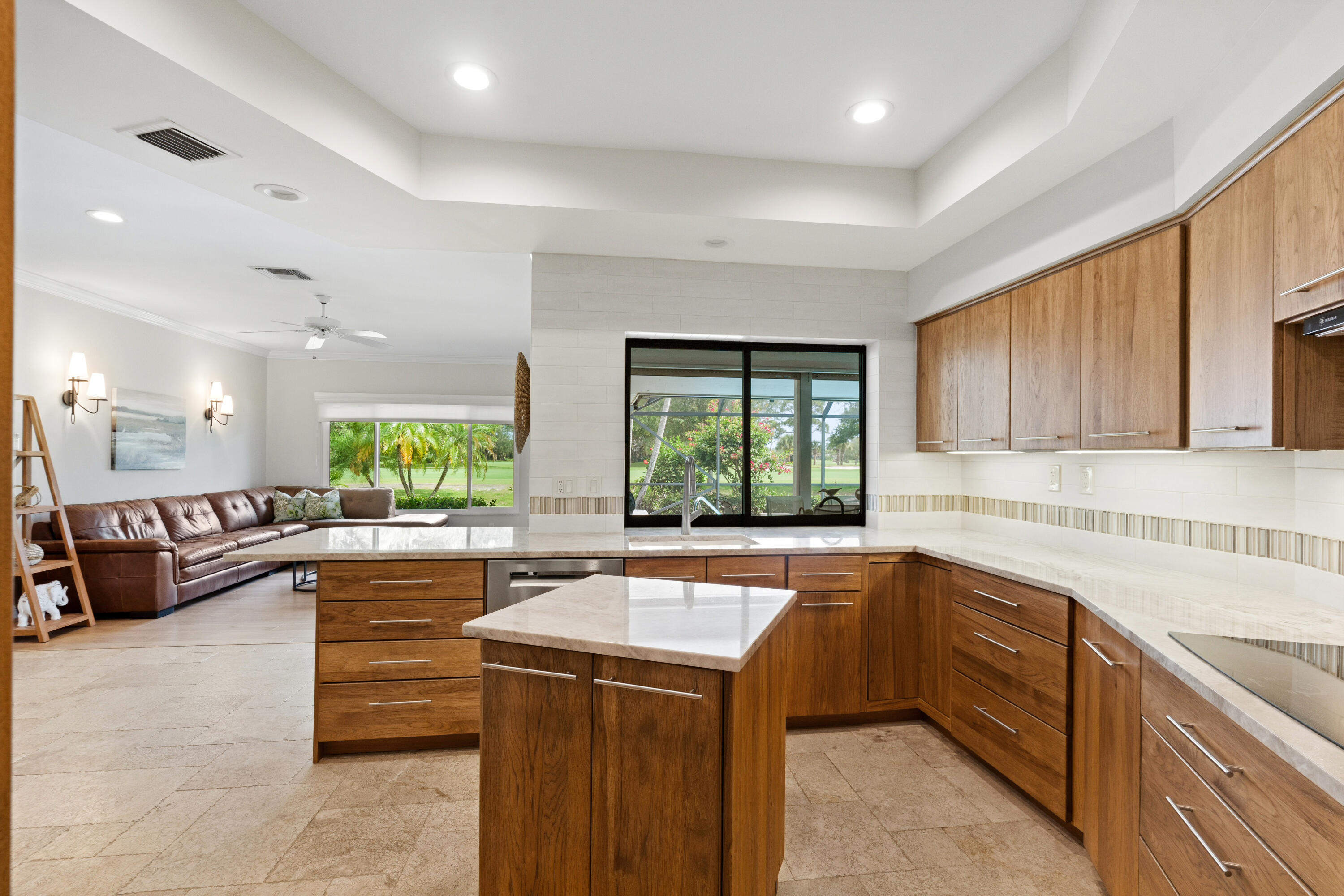 MARINER SANDS - Residential
