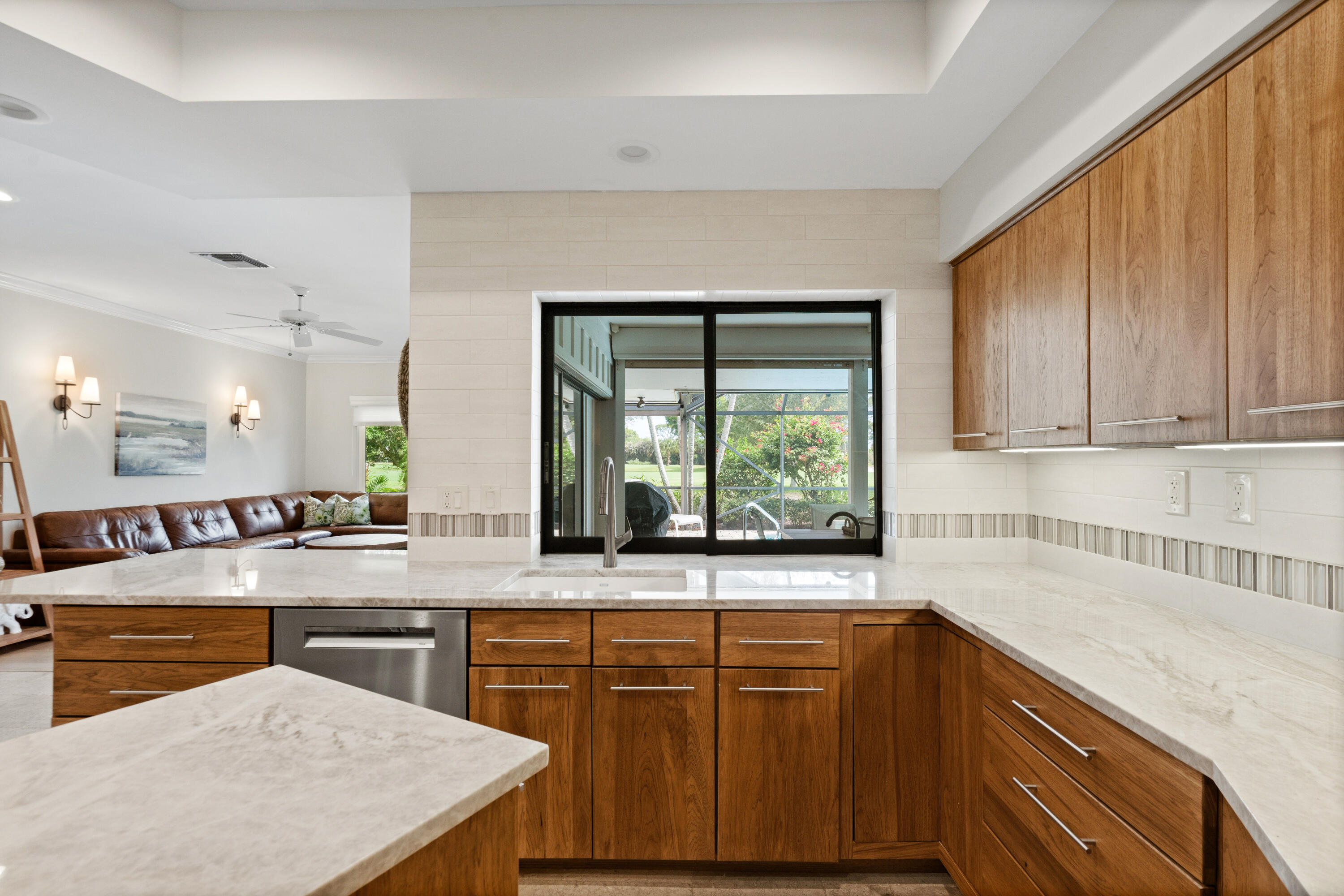 MARINER SANDS - Residential