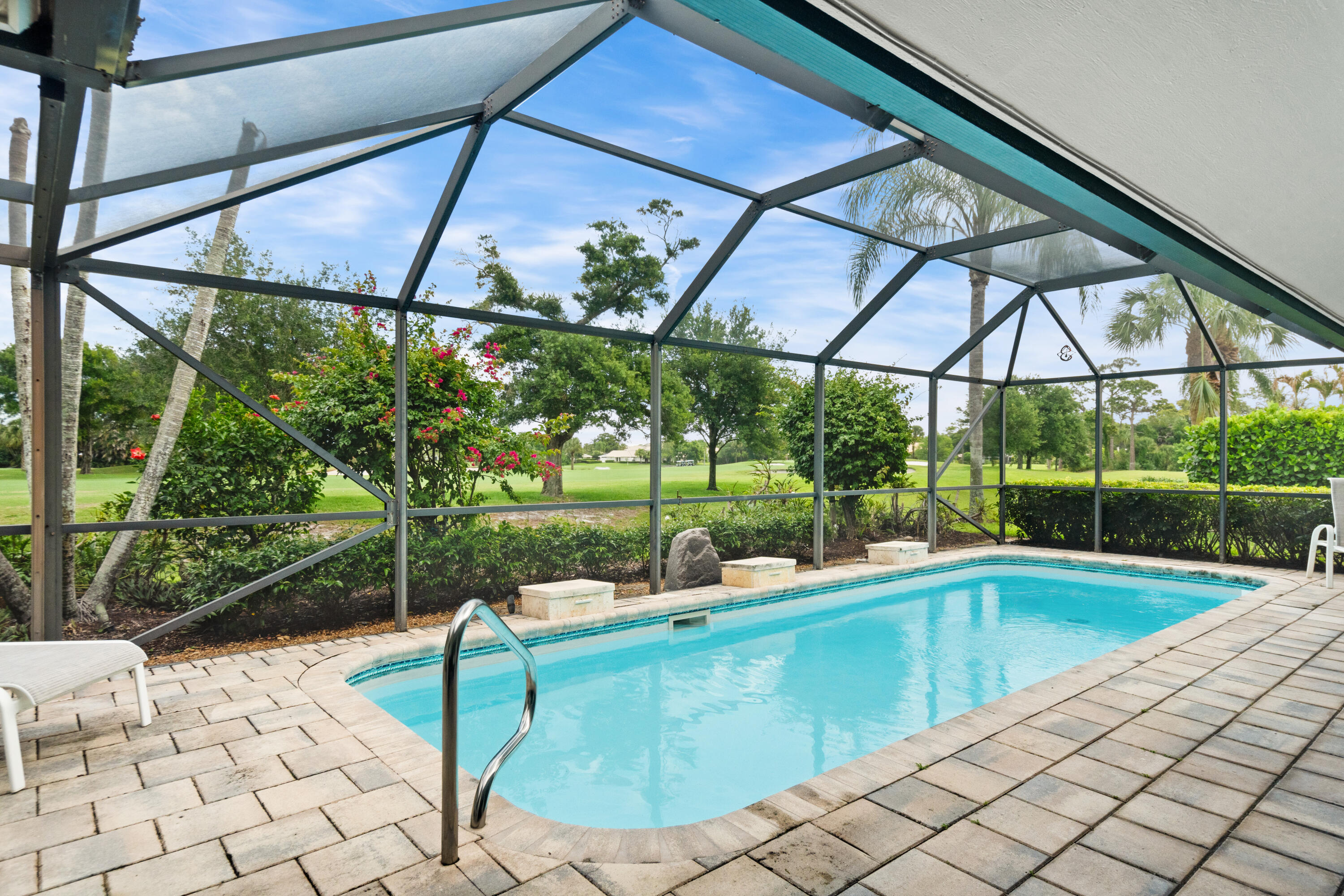 MARINER SANDS - Residential