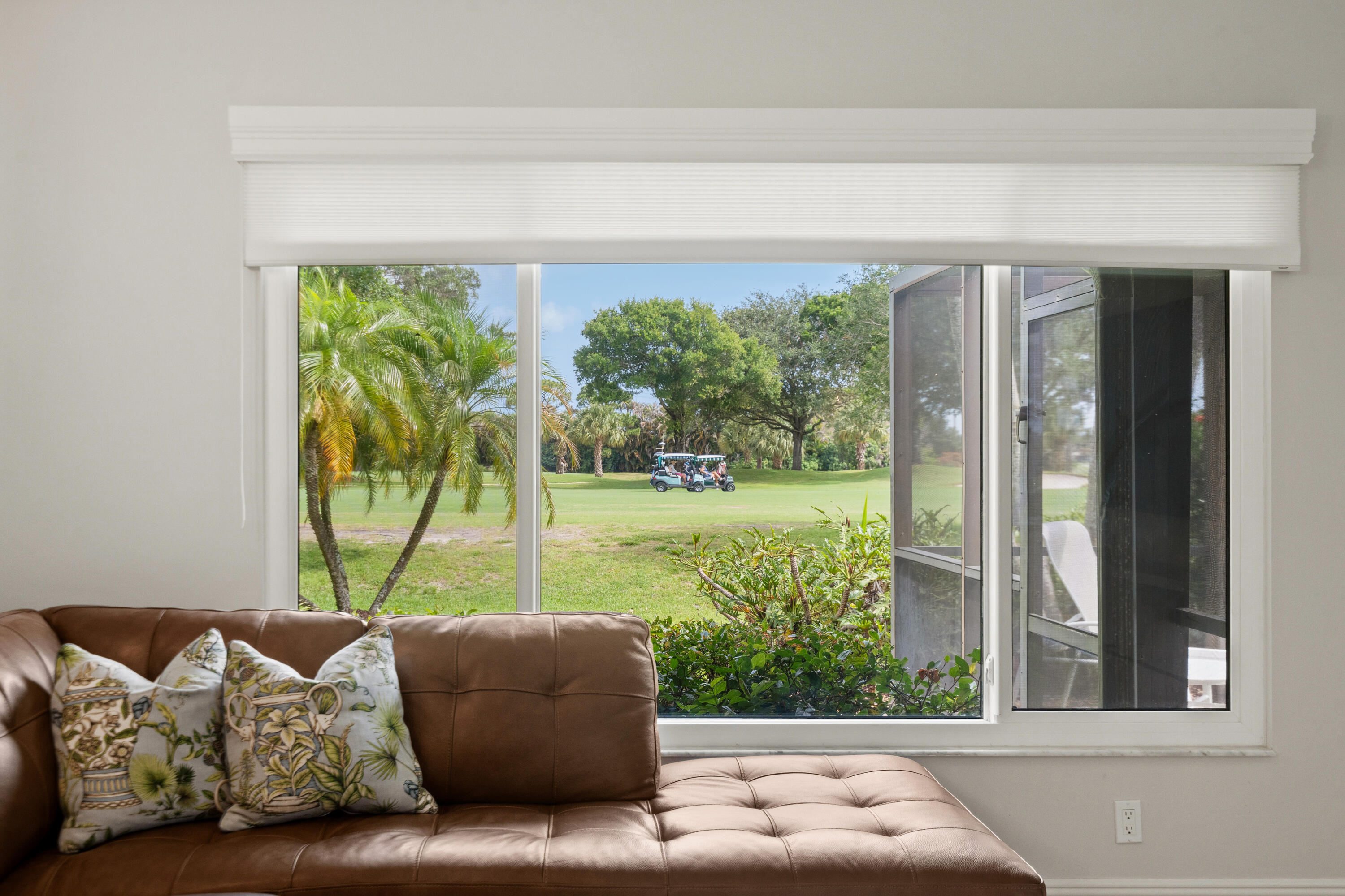 MARINER SANDS - Residential