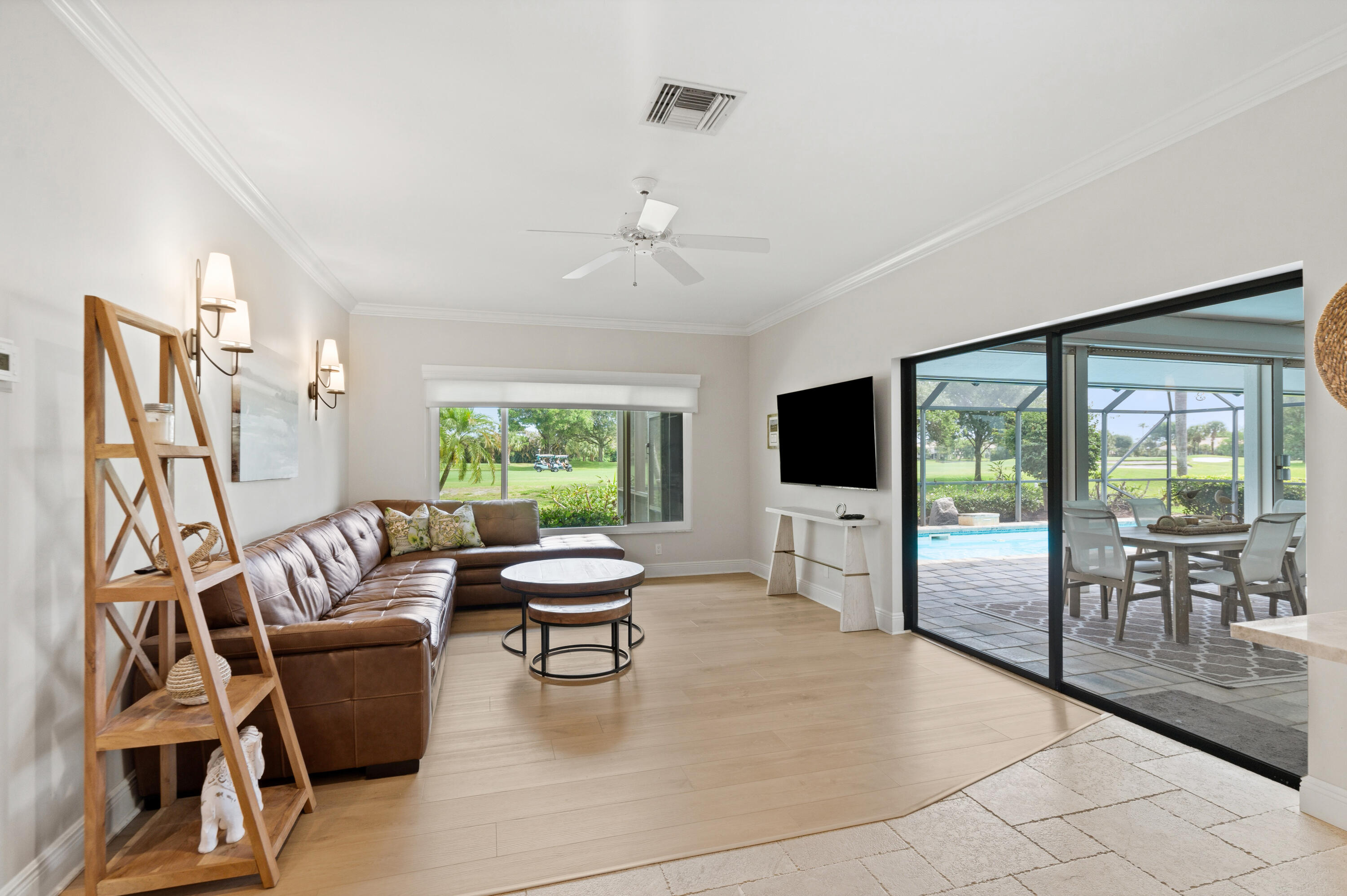 MARINER SANDS - Residential