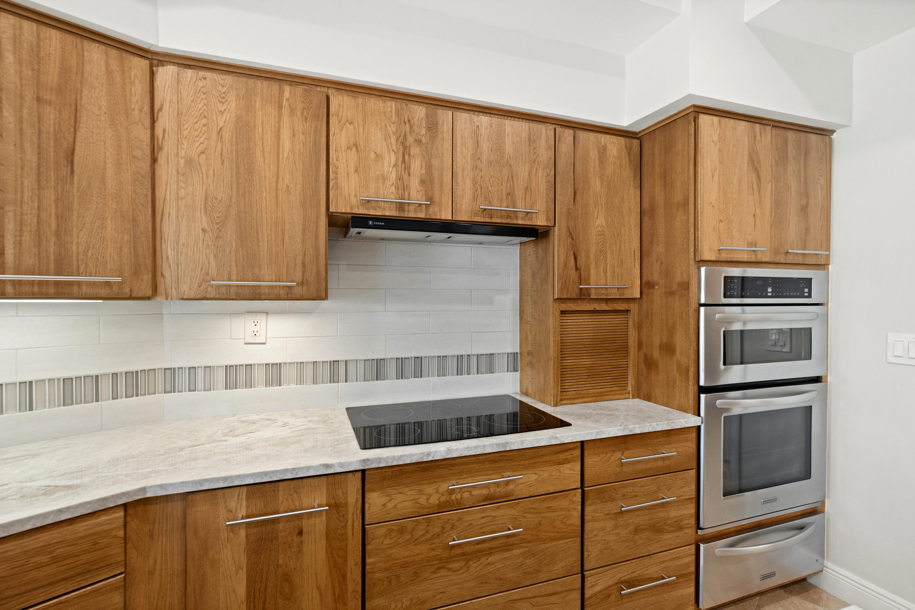 MARINER SANDS - Residential