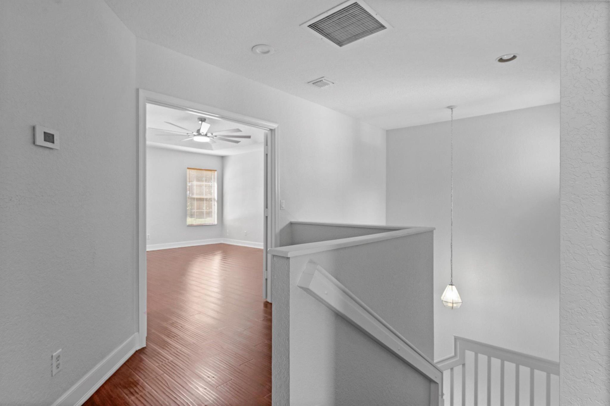 VERONA PALMS - Residential Lease