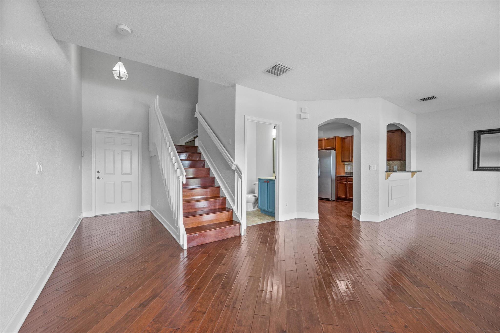 VERONA PALMS - Residential Lease