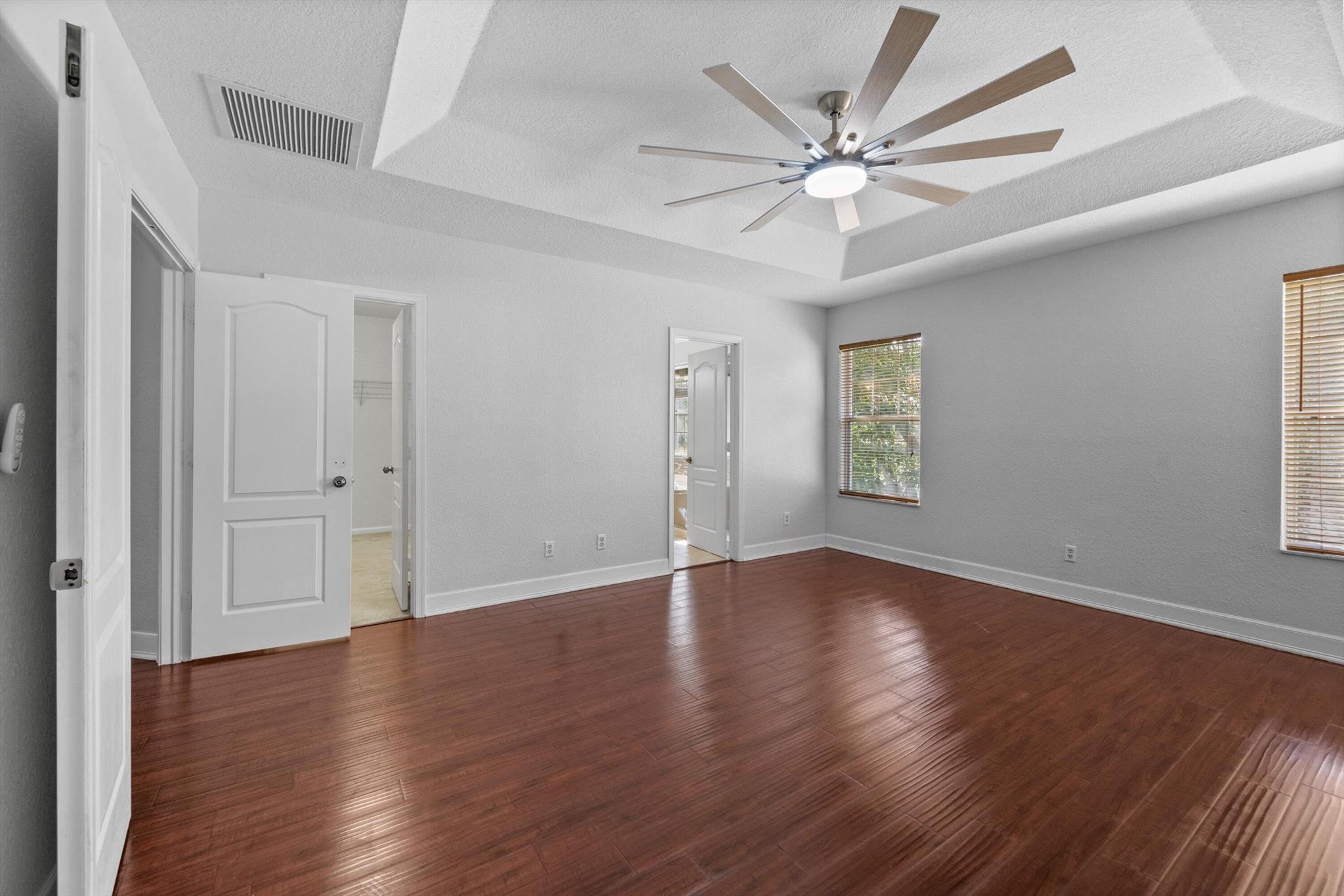VERONA PALMS - Residential Lease
