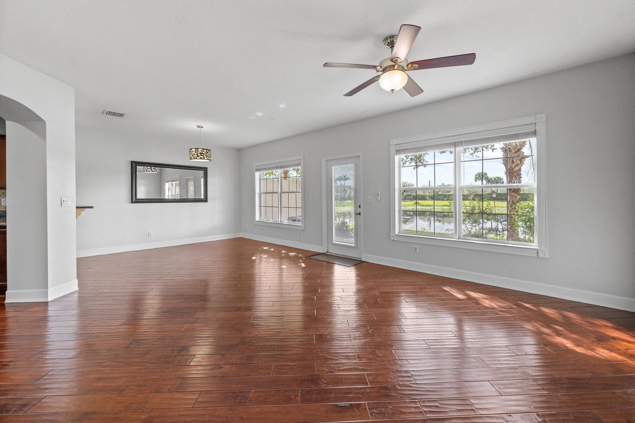 VERONA PALMS - Residential Lease
