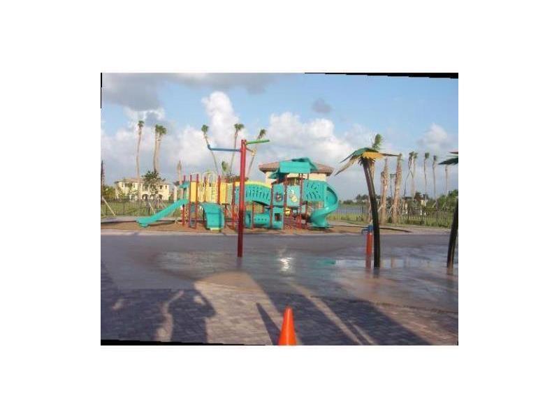 CYPRESS POINTE - Residential