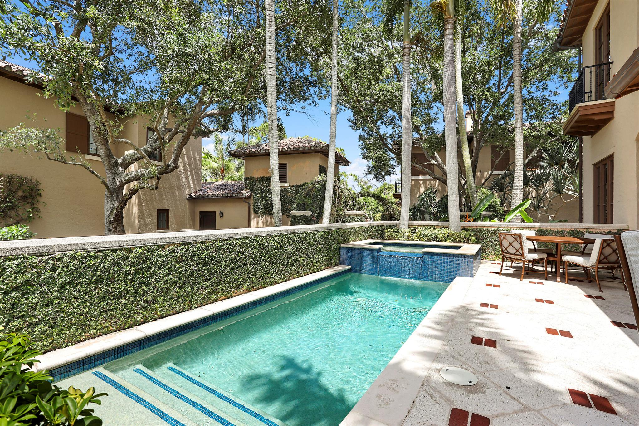 BEARS CLUB VILLAS CONDOMI - Residential