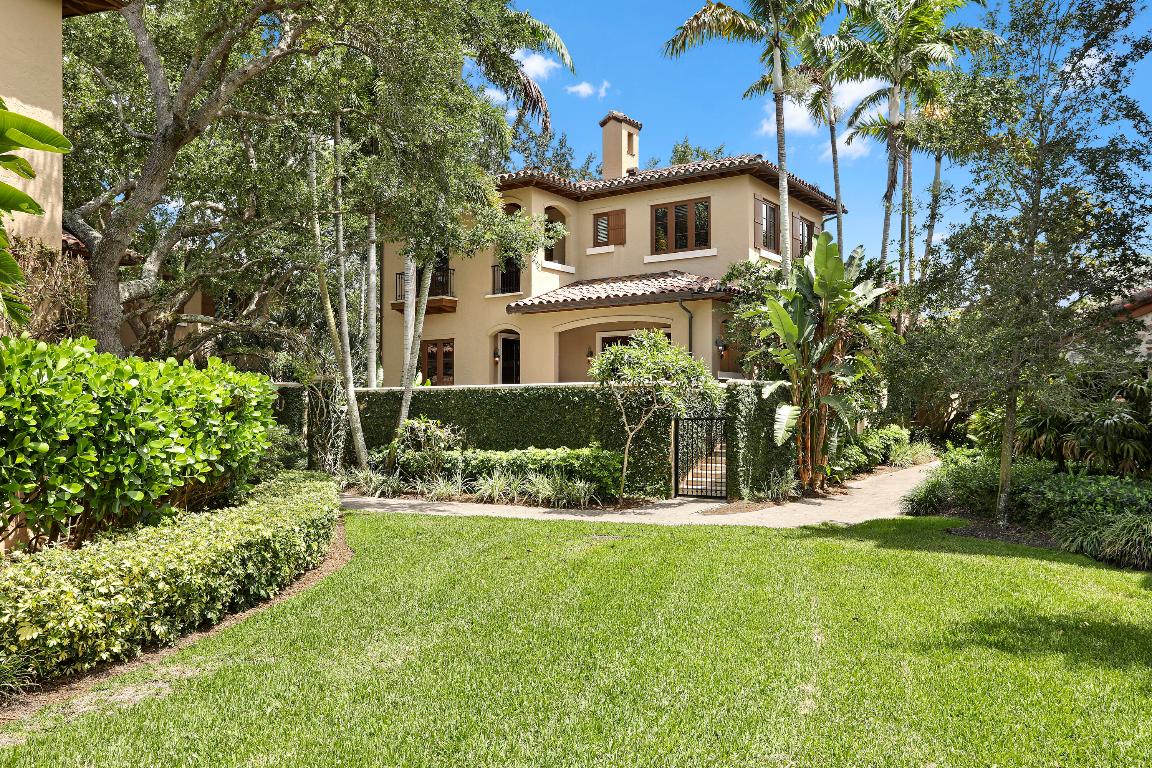 BEARS CLUB VILLAS CONDOMINIUM - Residential