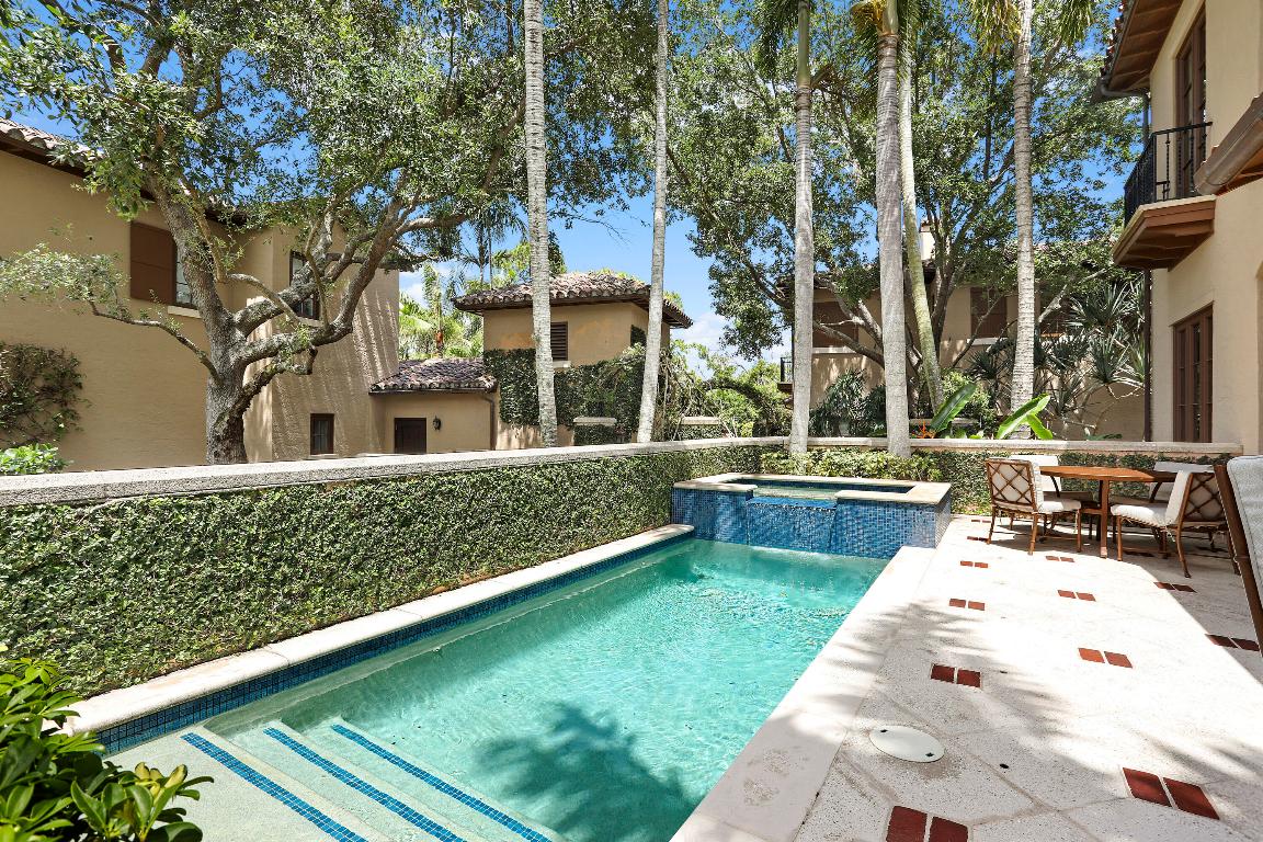 BEARS CLUB VILLAS CONDOMINIUM - Residential