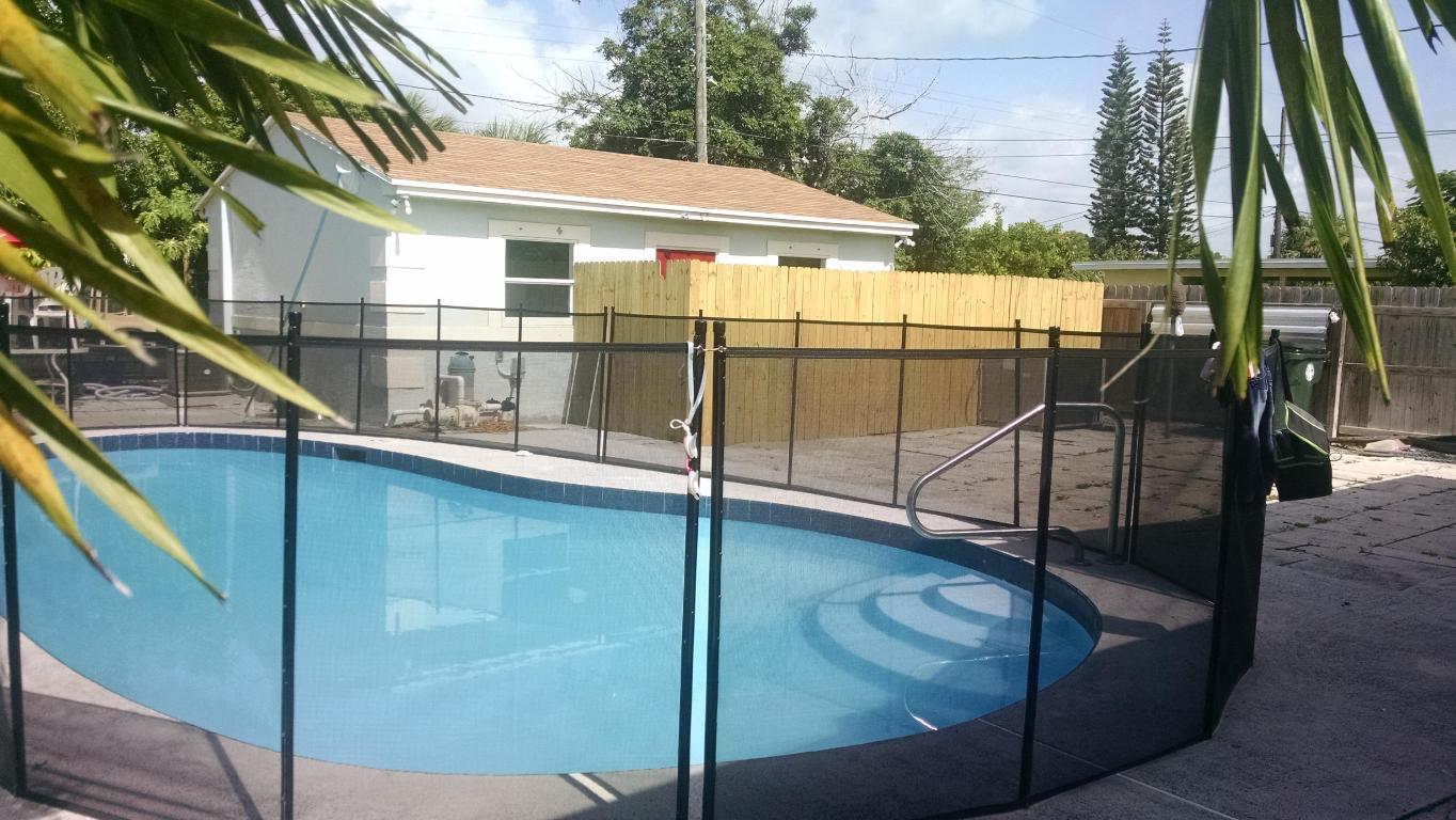 LAKE WORTH TOWN OF - Residential