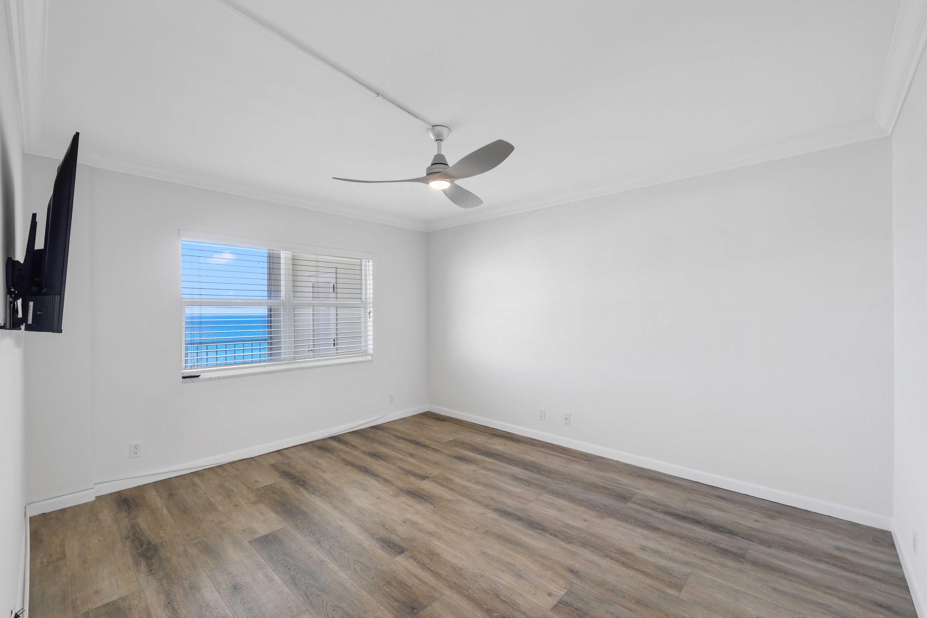 PENTHOUSE TOWERS CONDO - Residential