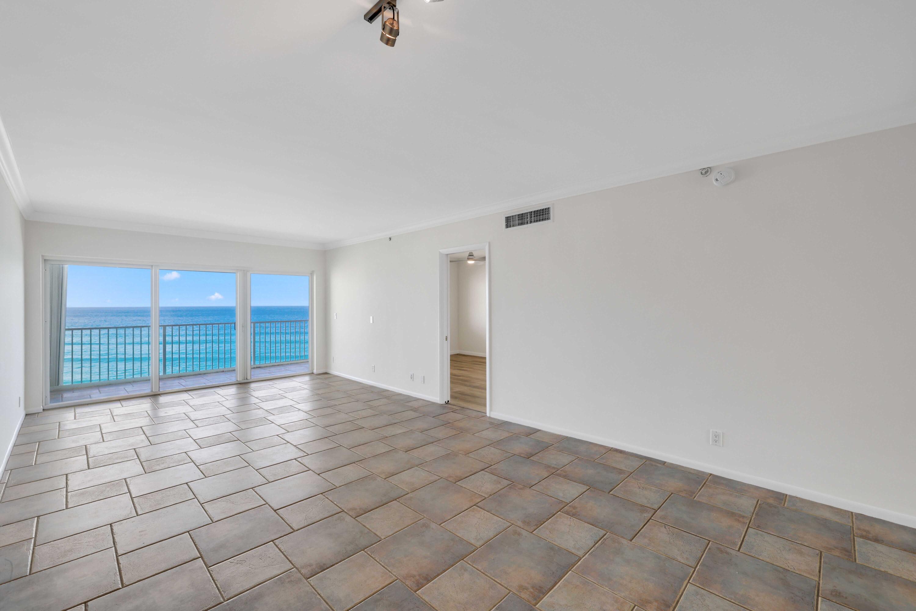 PENTHOUSE TOWERS CONDO - Residential