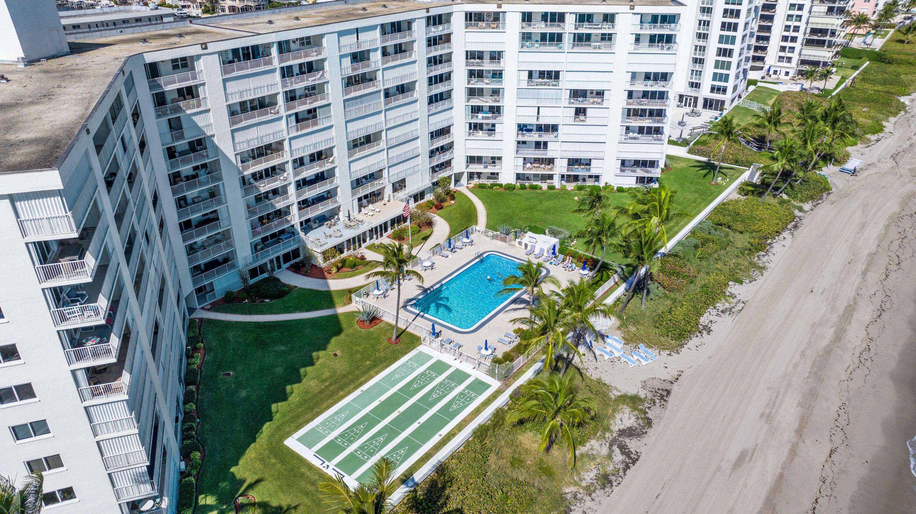 PENTHOUSE TOWERS CONDO - Residential