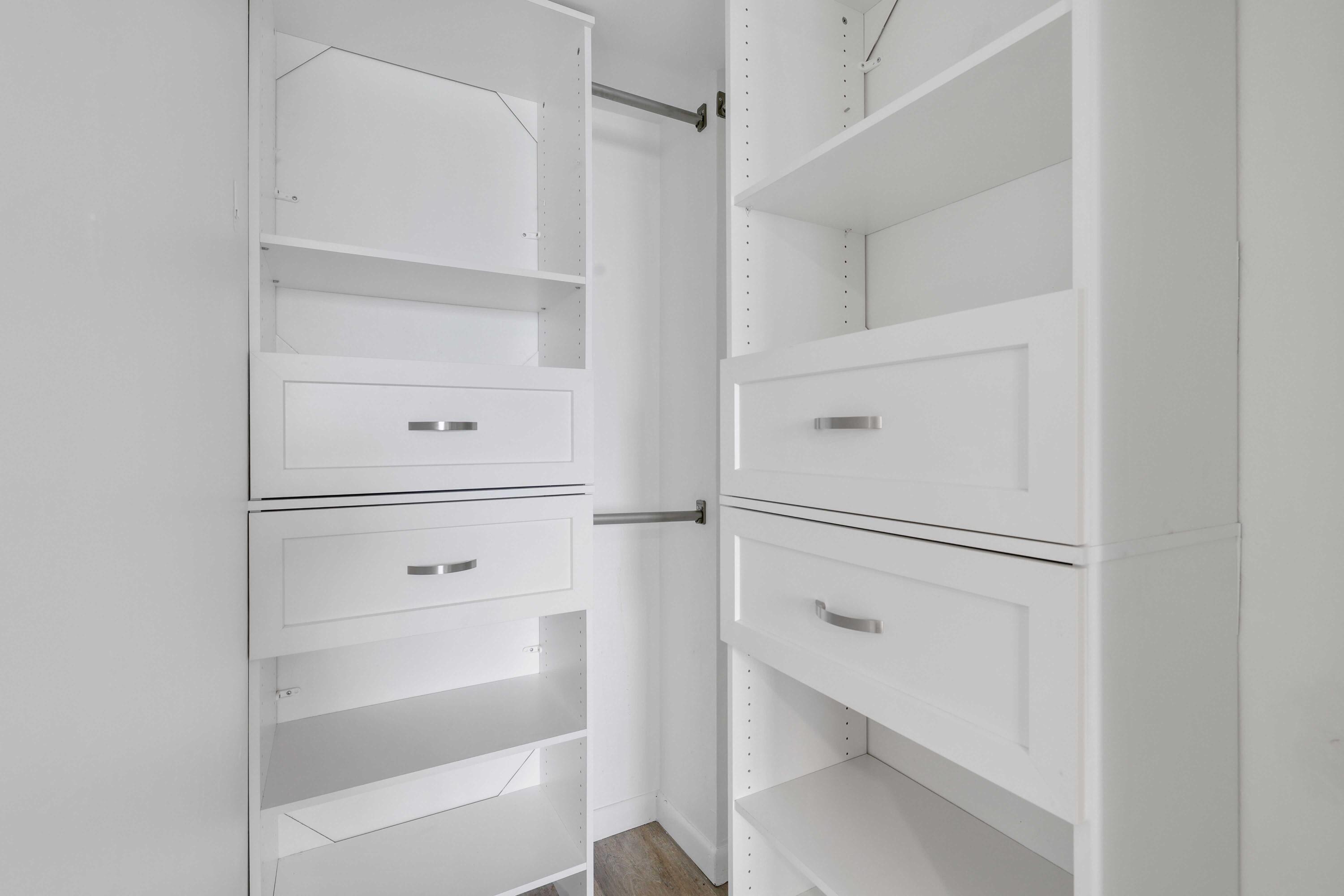 PENTHOUSE TOWERS CONDO - Residential