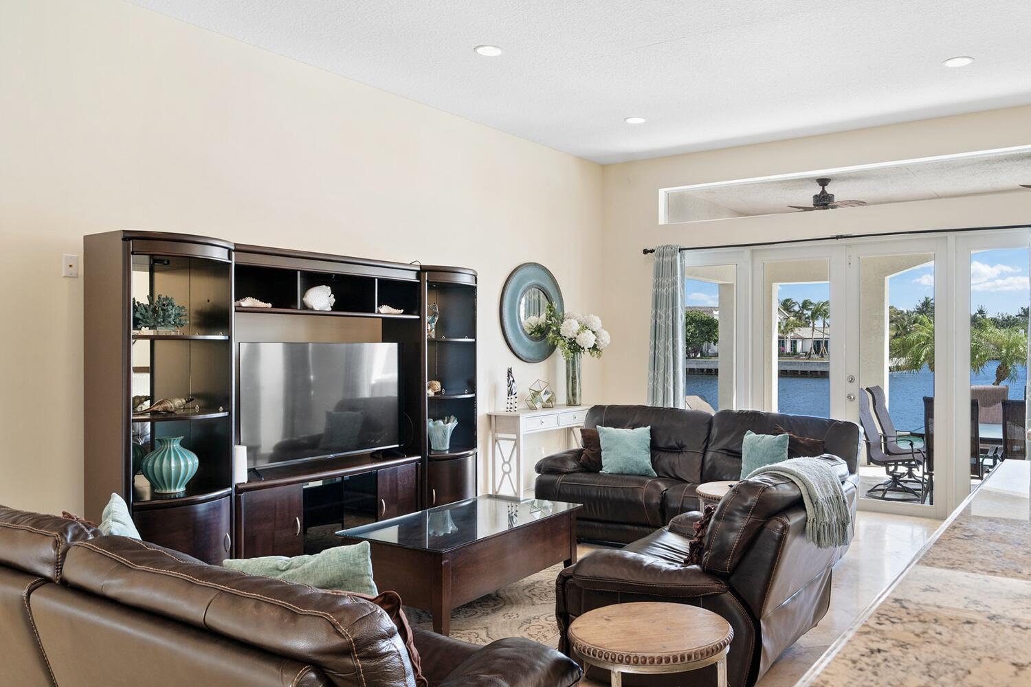 TRADE WINDS ESTATES FIRST - Residential Lease
