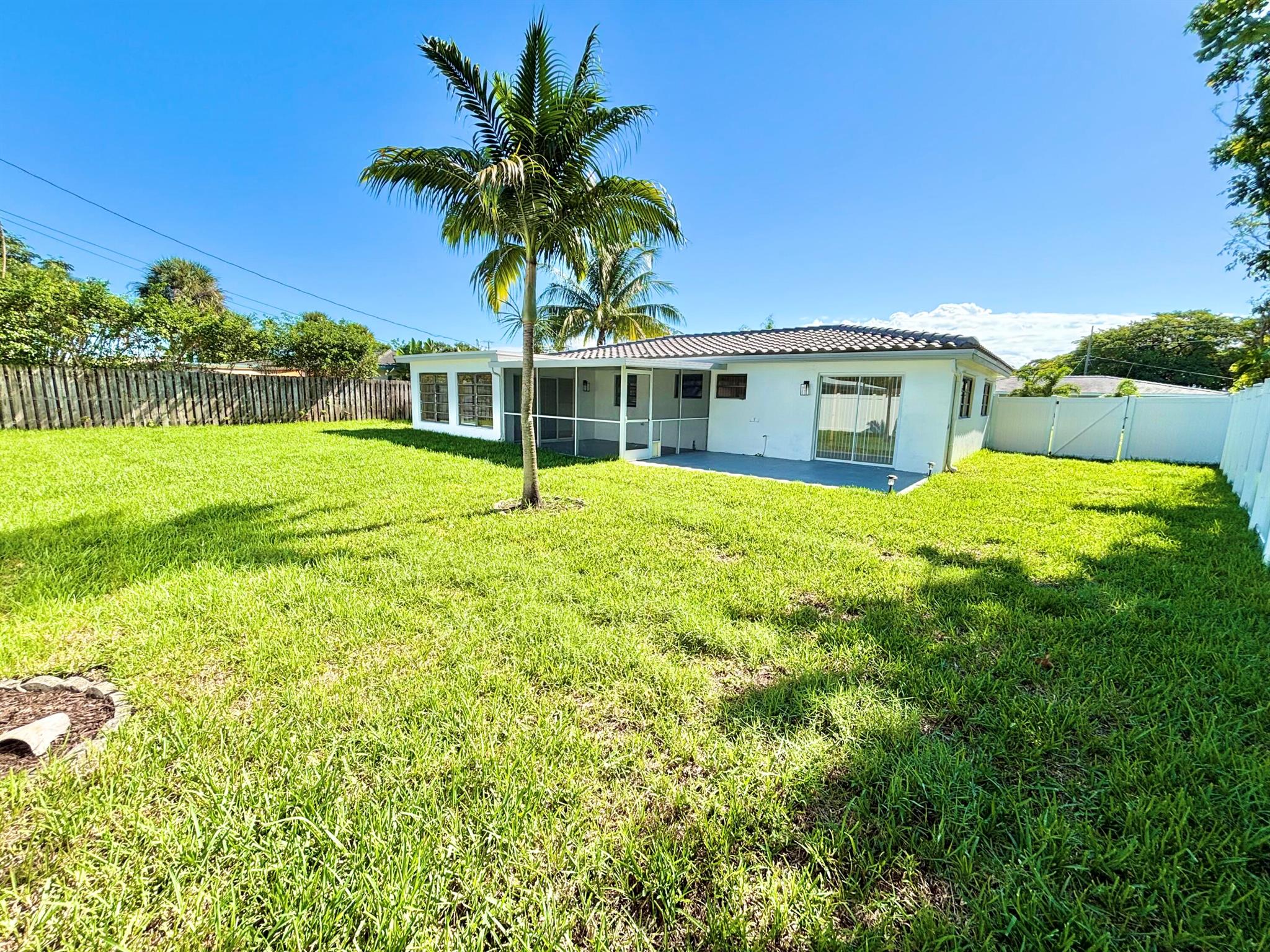 WINFIELD PARK - Residential Lease