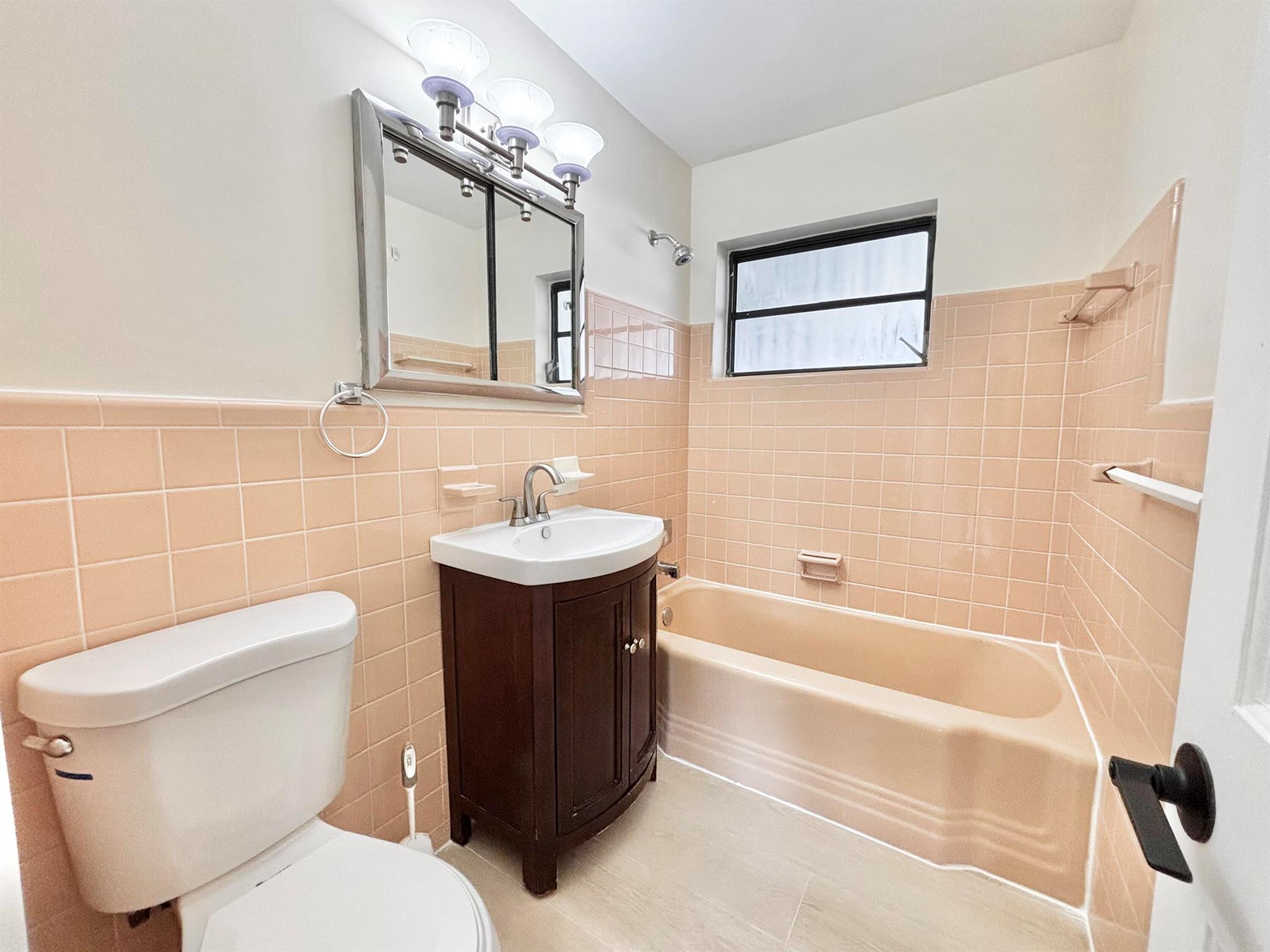 WINFIELD PARK - Residential Lease