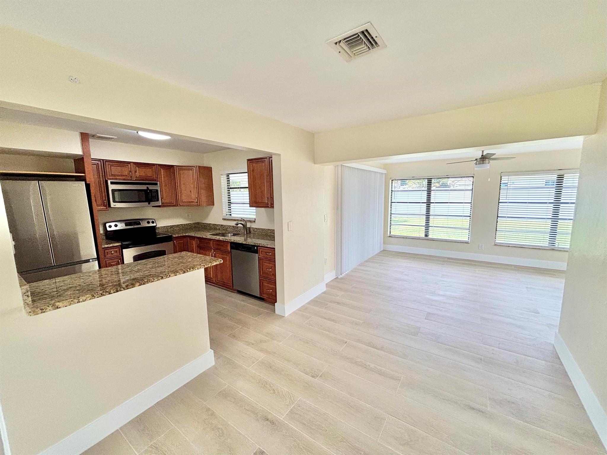 WINFIELD PARK - Residential Lease