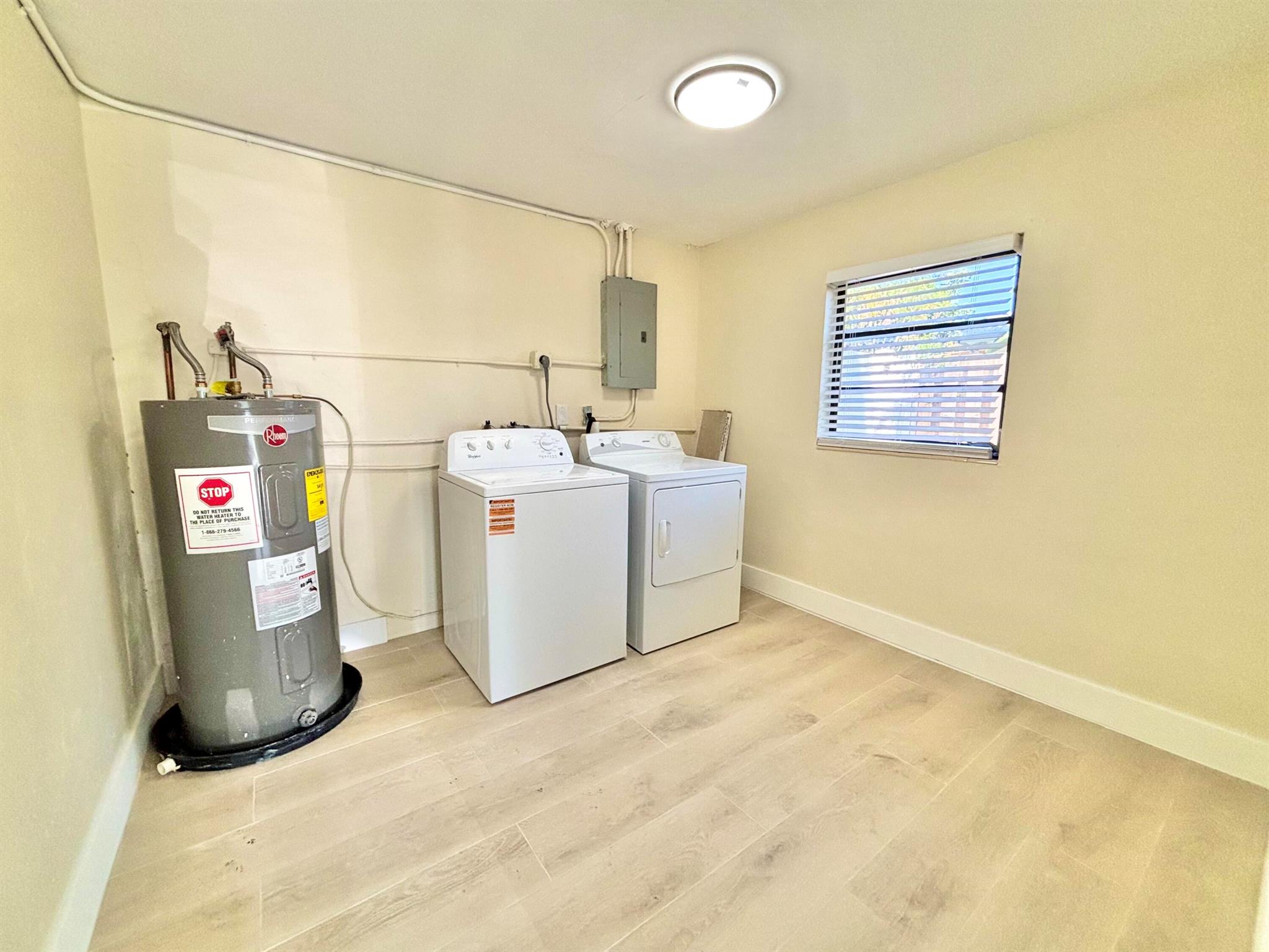 WINFIELD PARK - Residential Lease