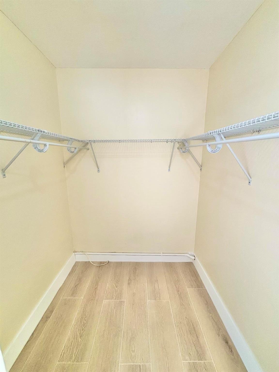 WINFIELD PARK - Residential Lease