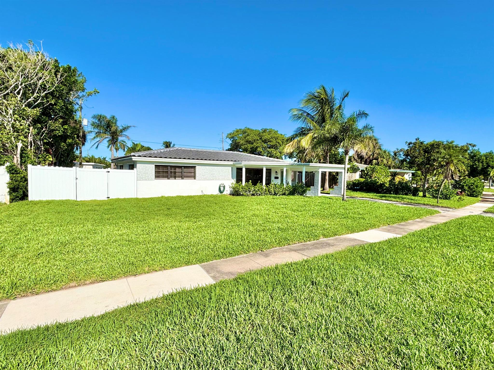 WINFIELD PARK - Residential Lease