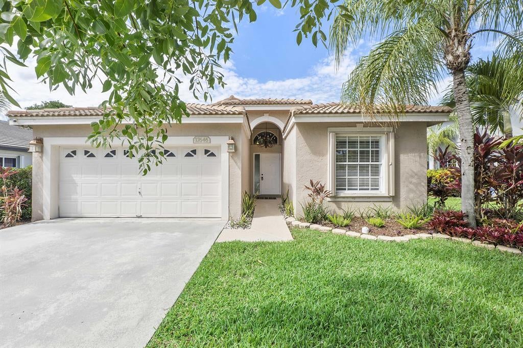 Photo of 17646 SW 10TH Street, Pembroke Pines, FL 33029 (MLS # B26094428)