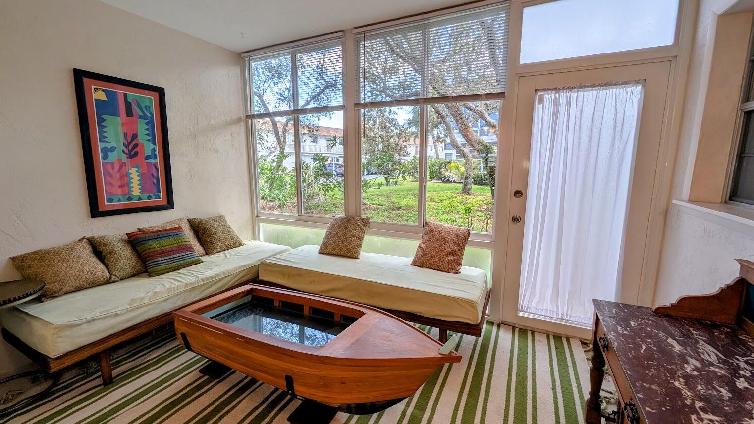 KINGSWOOD CONDO - Residential