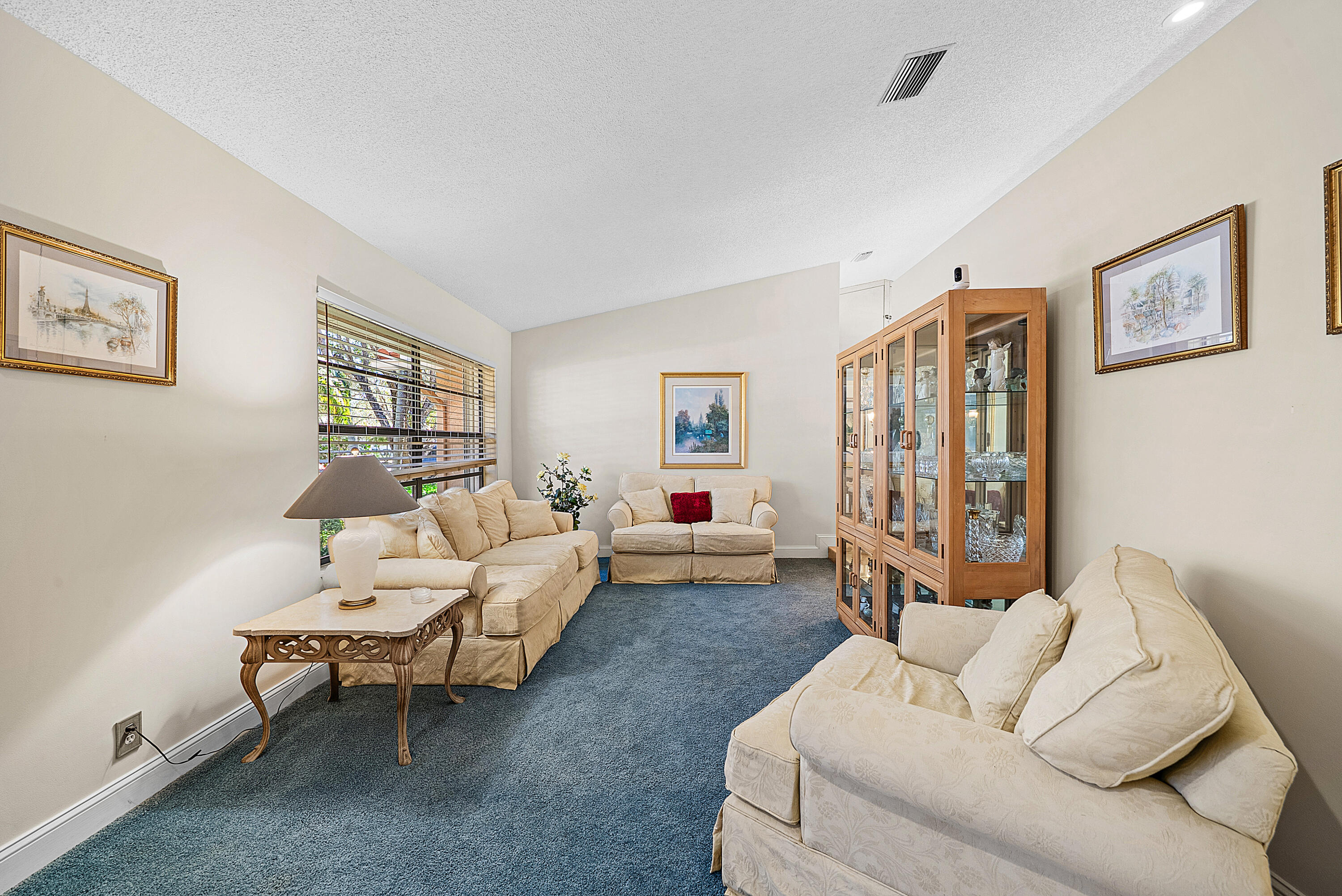 WINSTON PARK - Residential